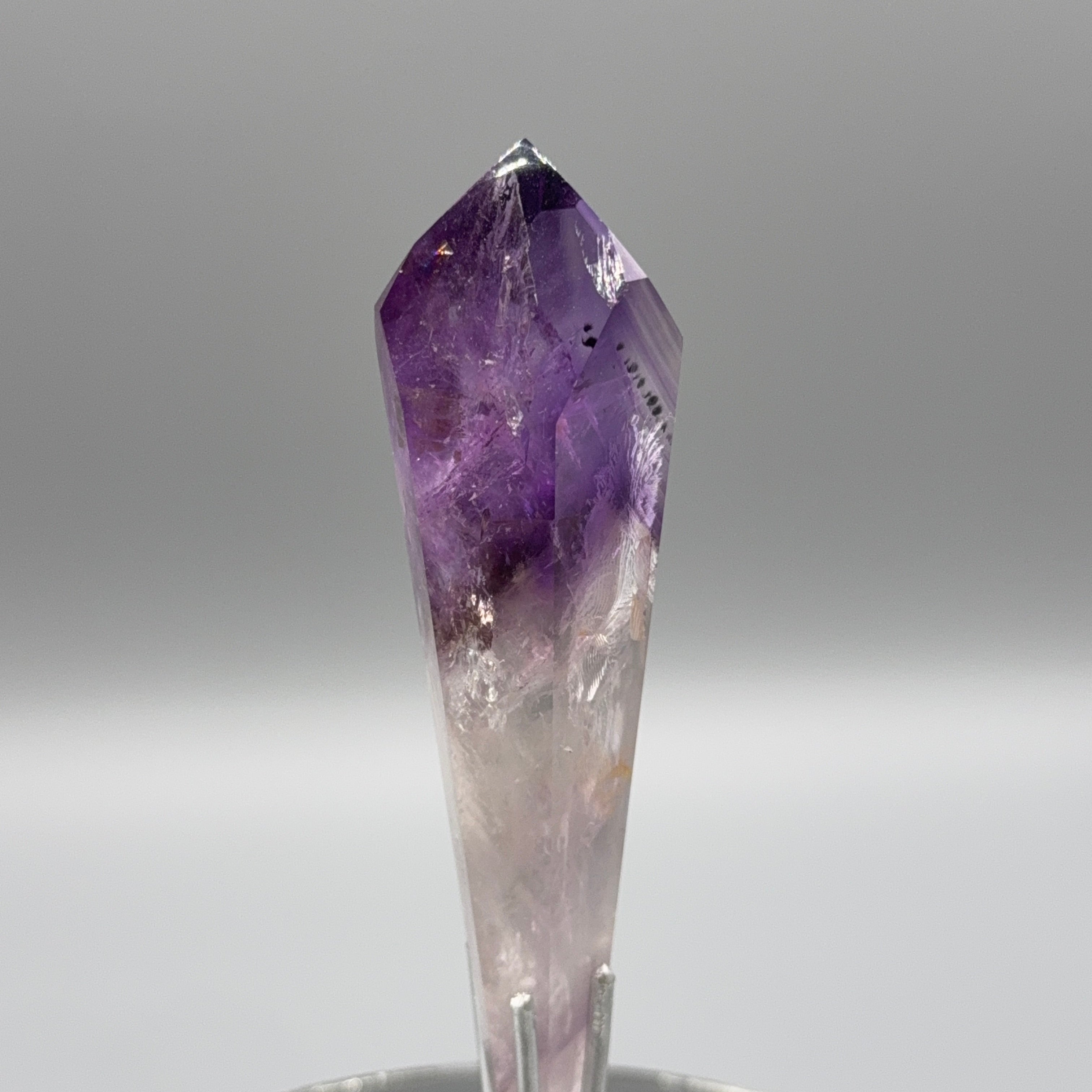 Phantom Amethyst auf Ständer – Silber