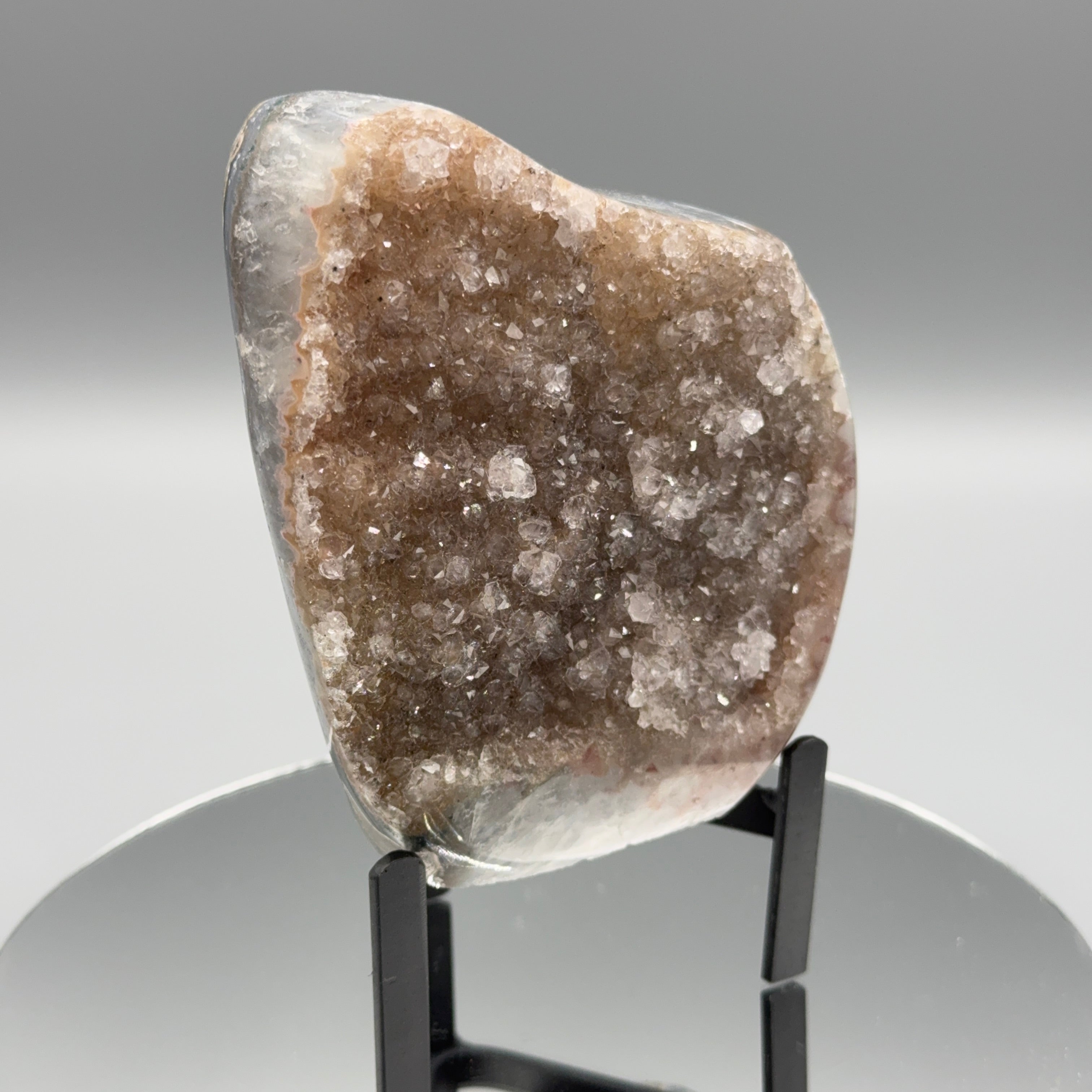 Rainbow Amethyst auf Ständer