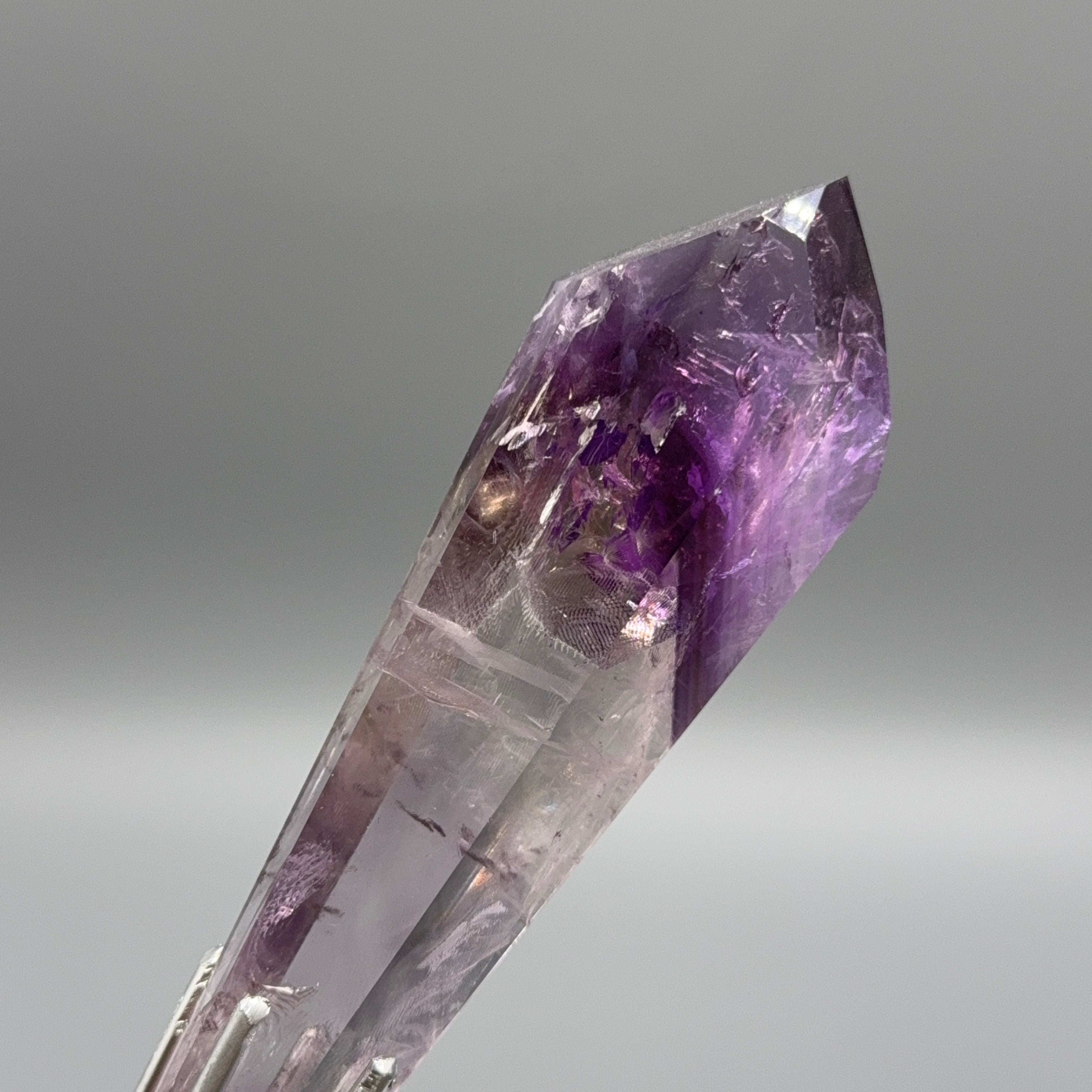 Phantom Amethyst auf Ständer – Silber