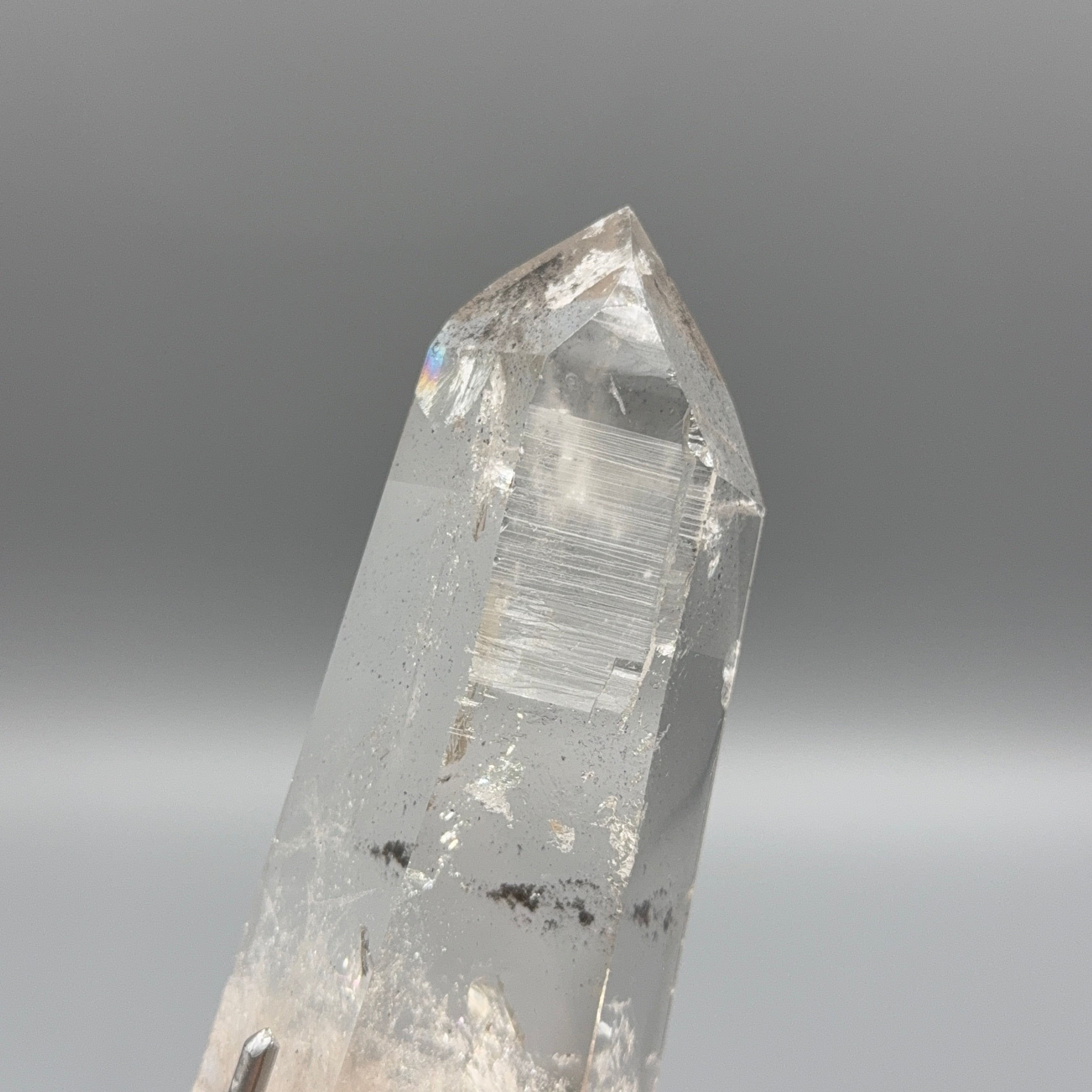 Lemurian Quarz auf Ständer – Silber