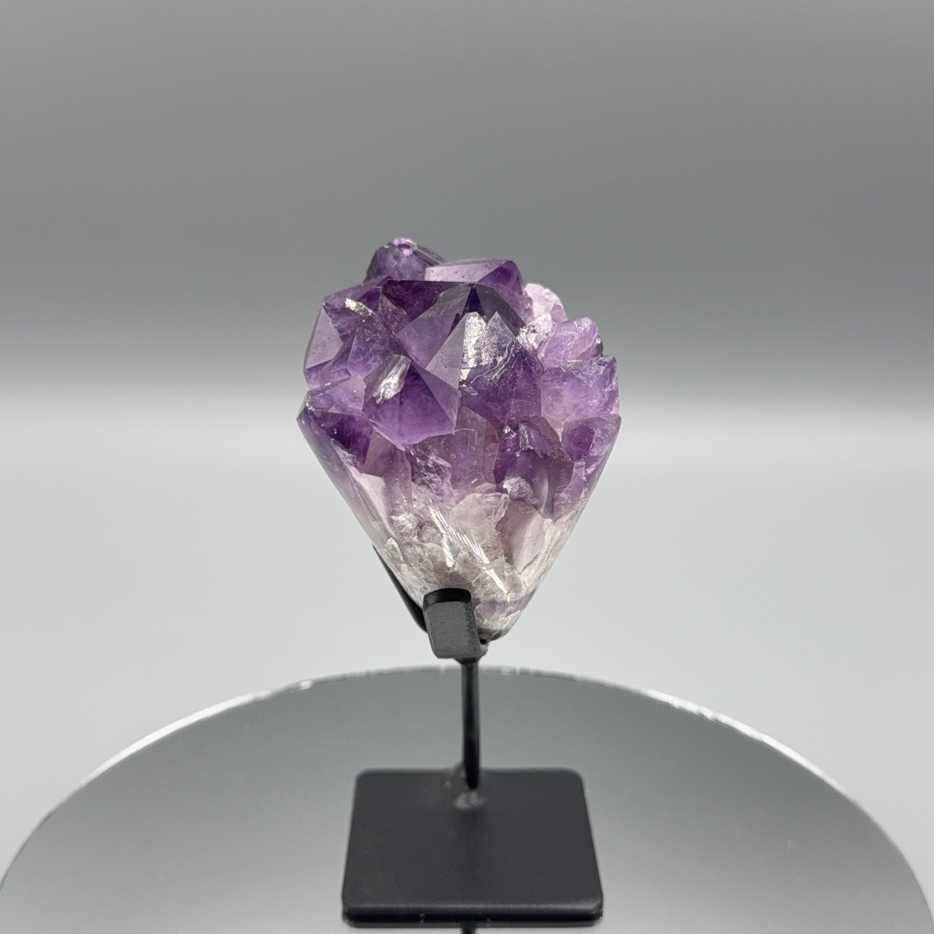 Amethyst auf Ständer