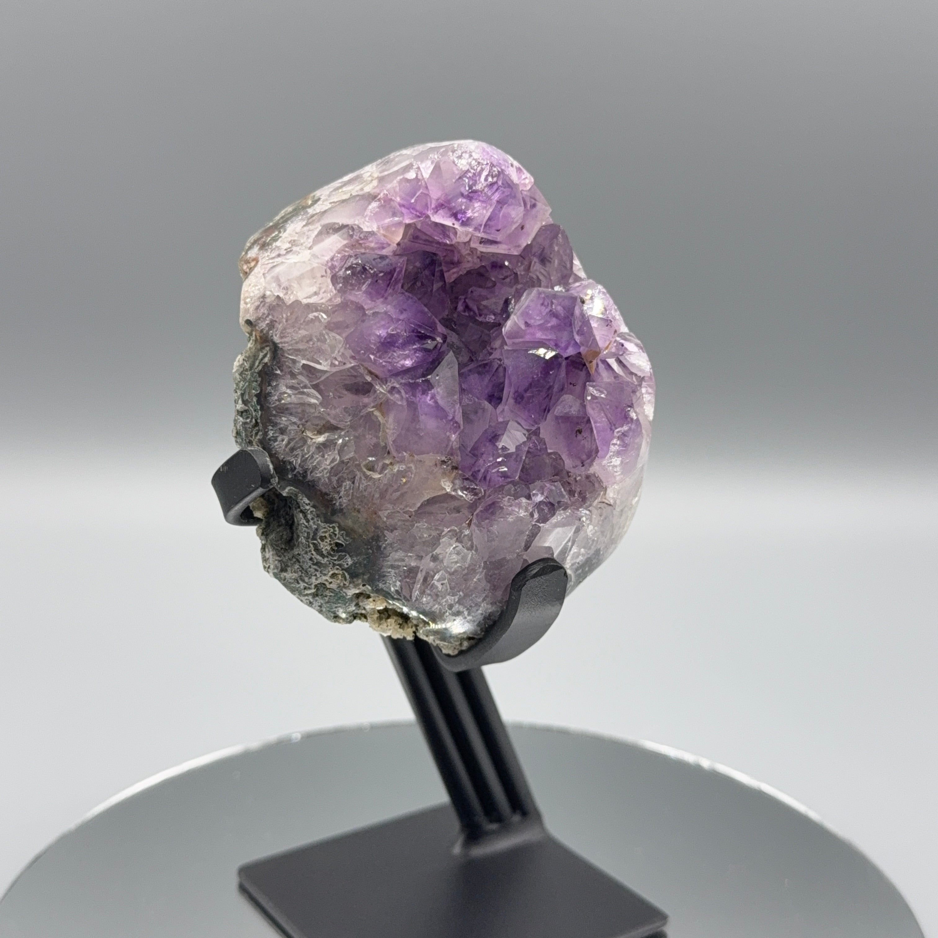Amethyst auf Ständer