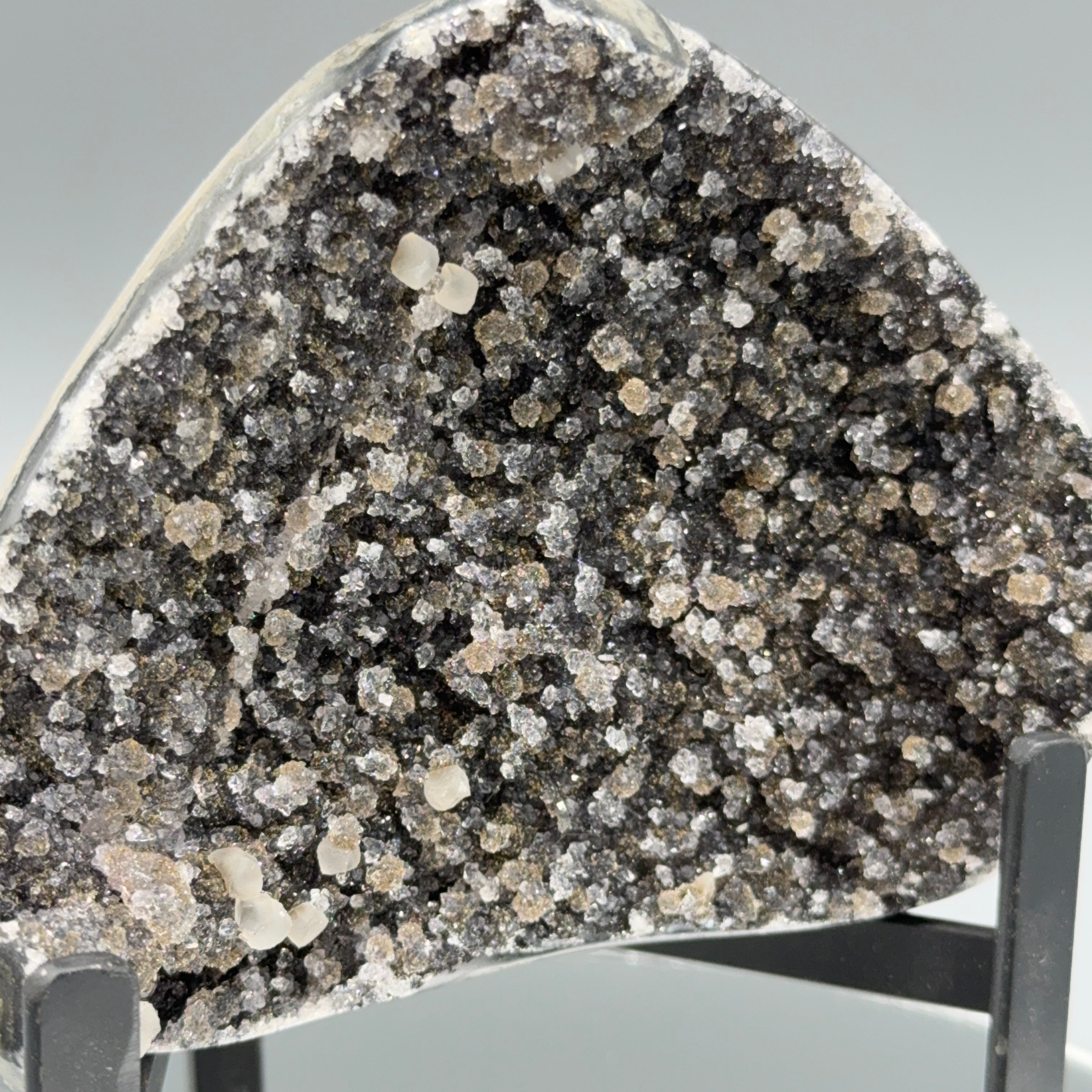 Amethyst auf Ständer