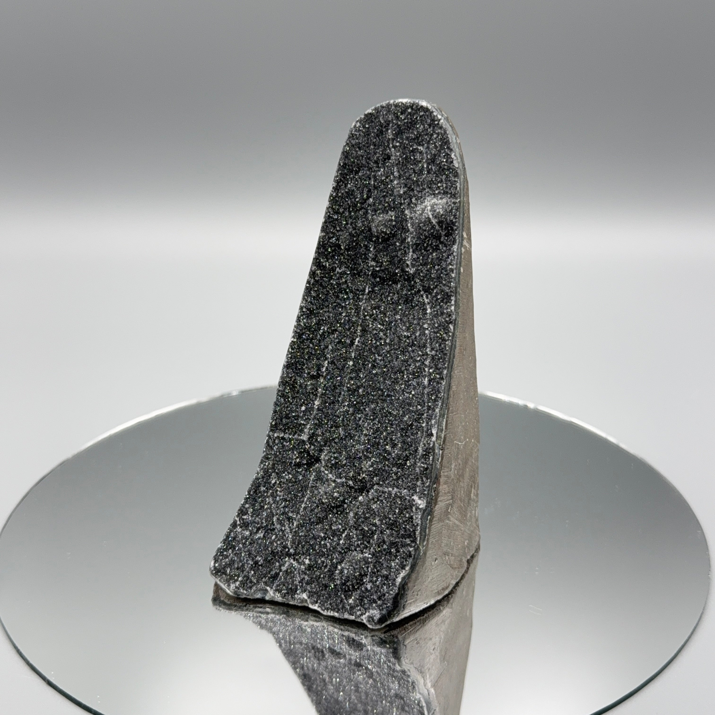 Schwarzer Amethyst Cut Base