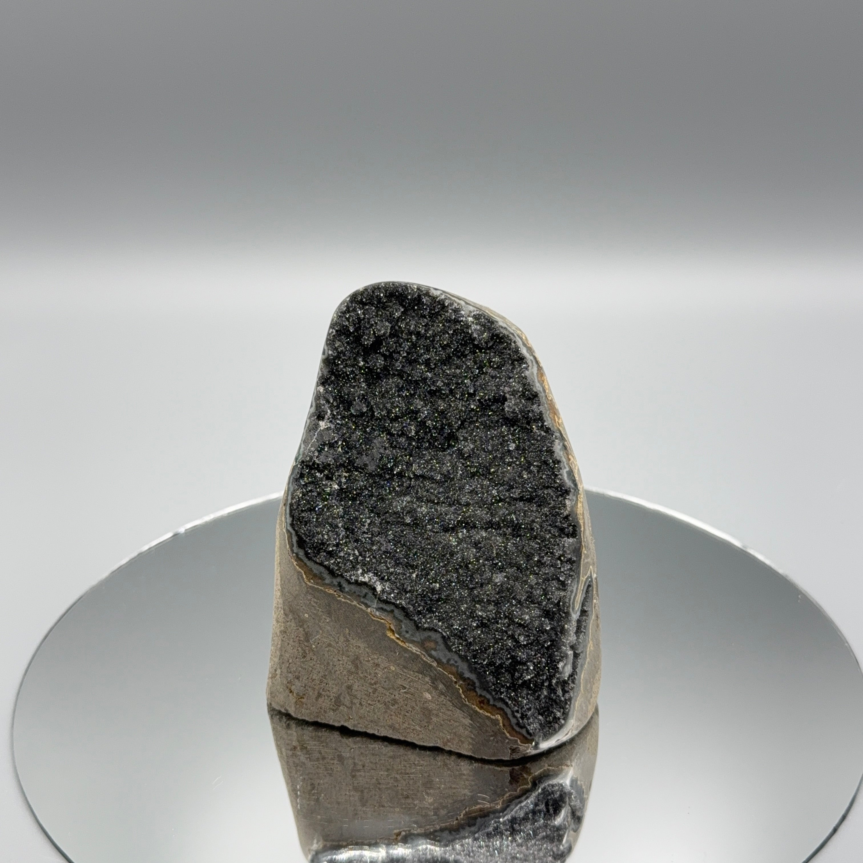 Schwarzer Amethyst Cut Base