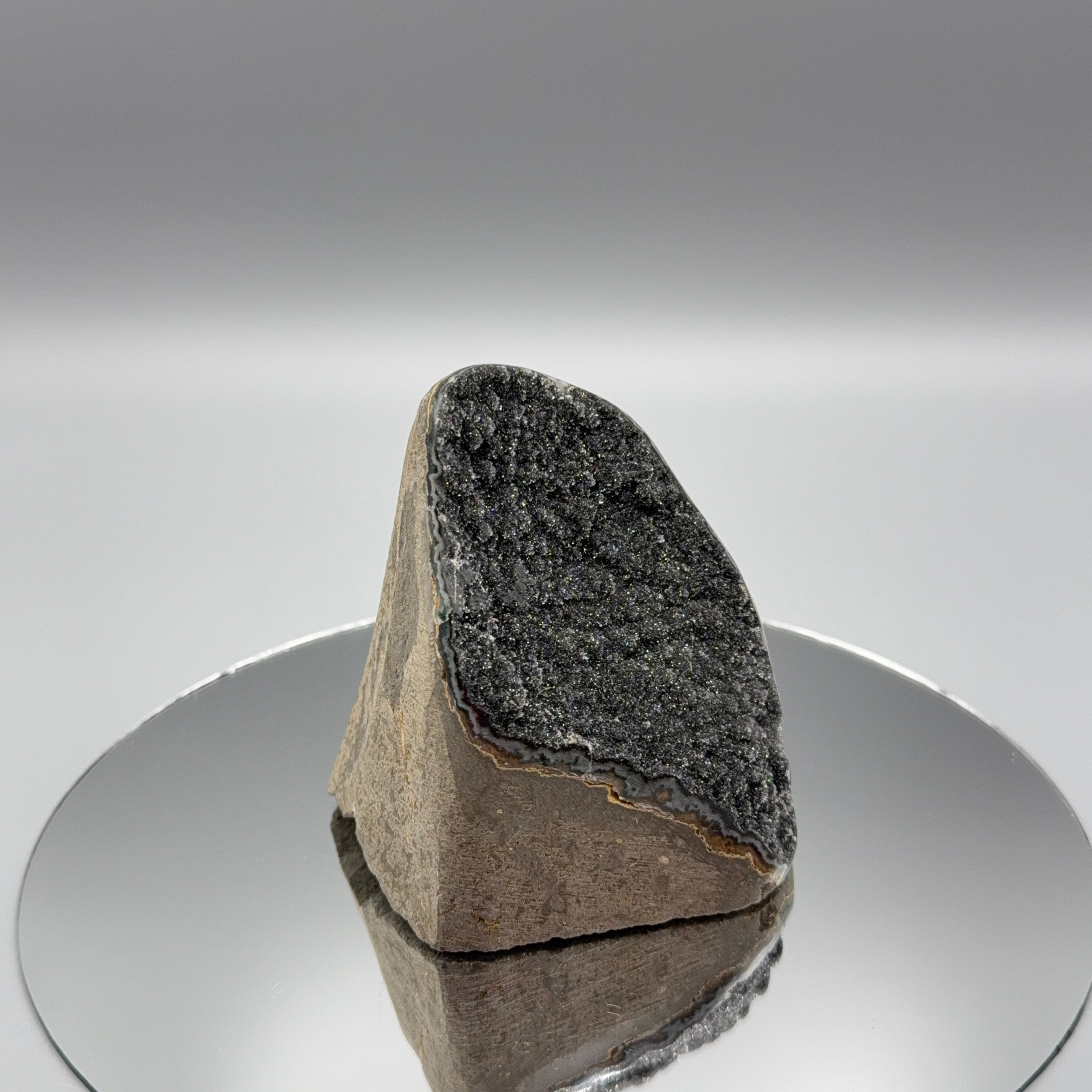 Schwarzer Amethyst Cut Base