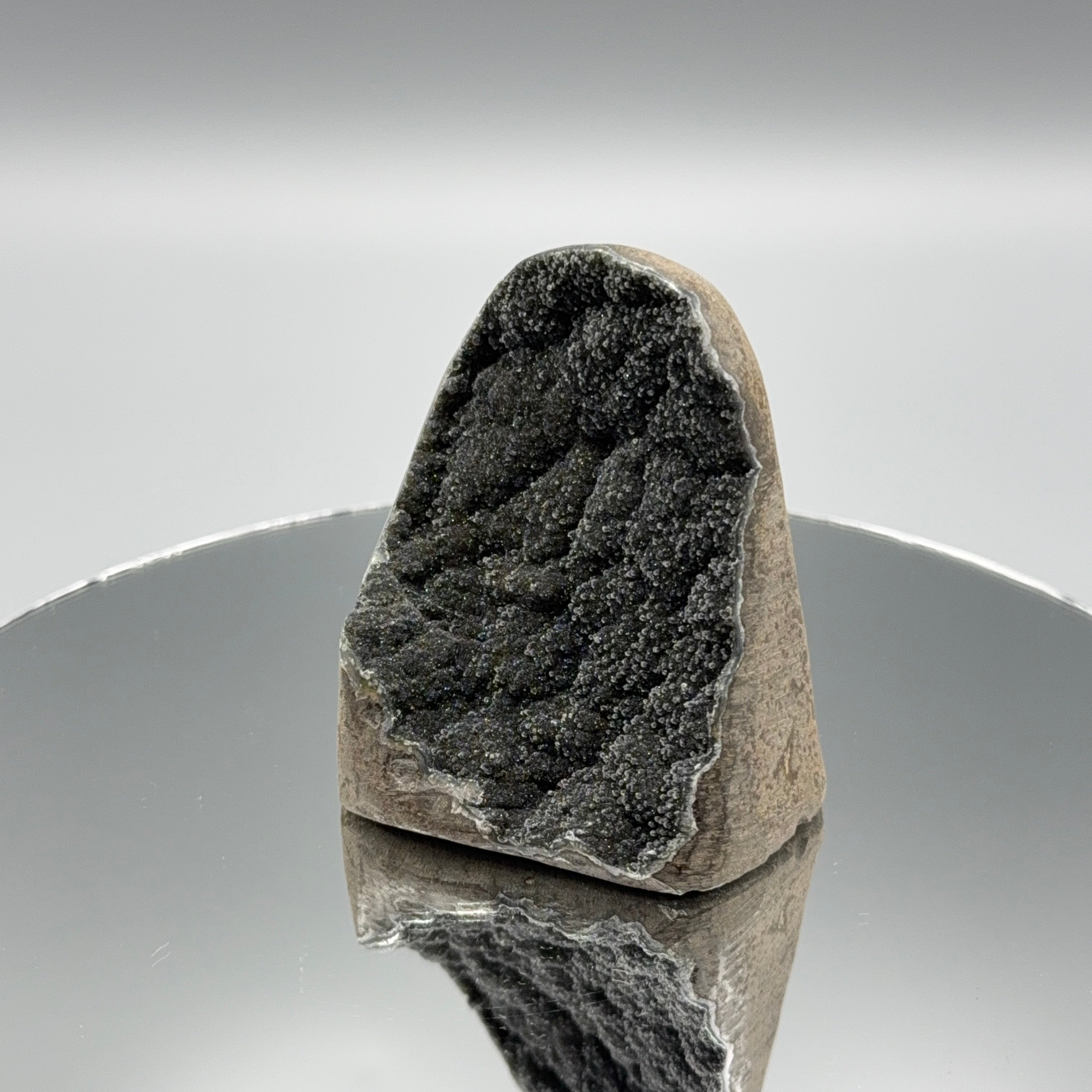 Schwarzer Amethyst Cut Base