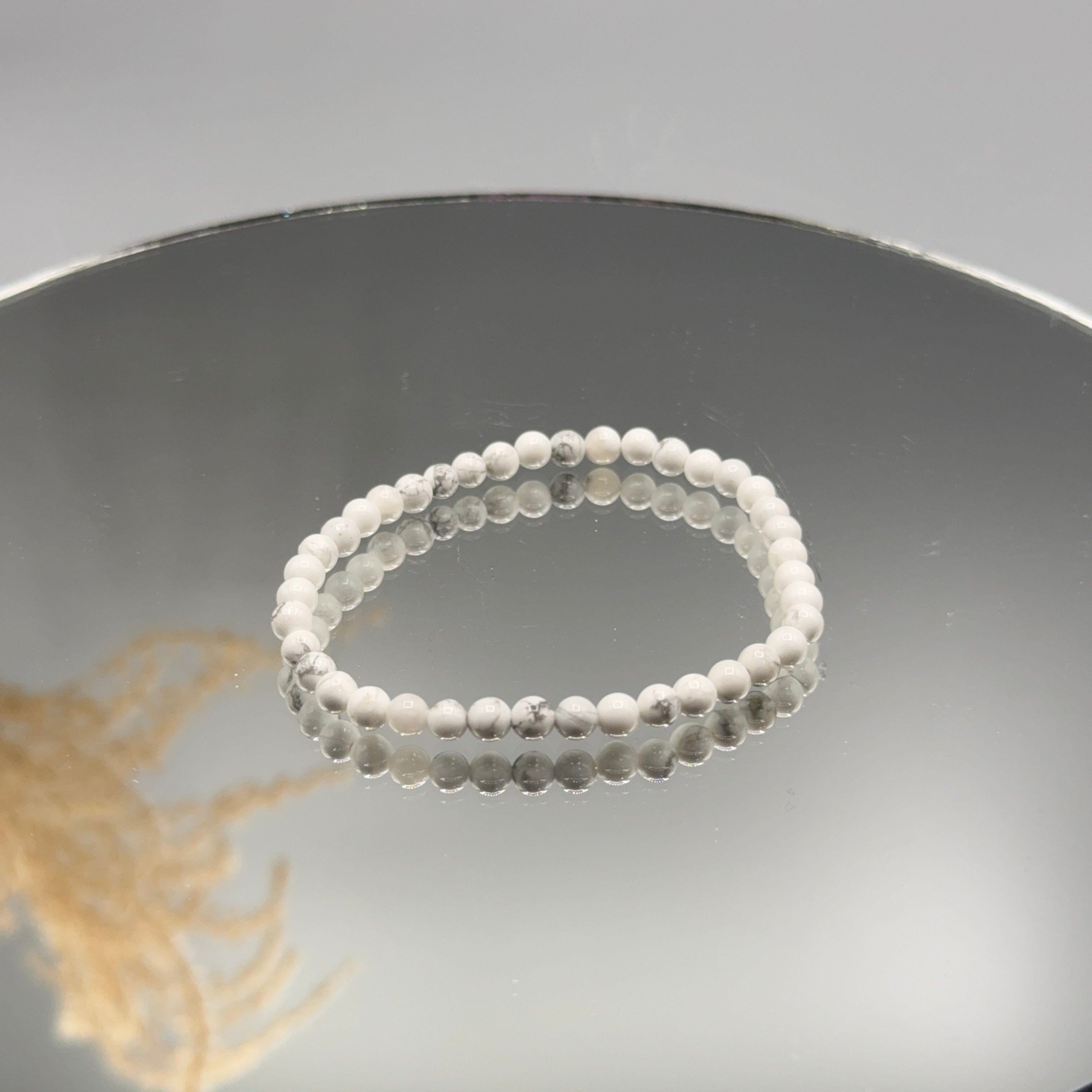 Howlith Armband