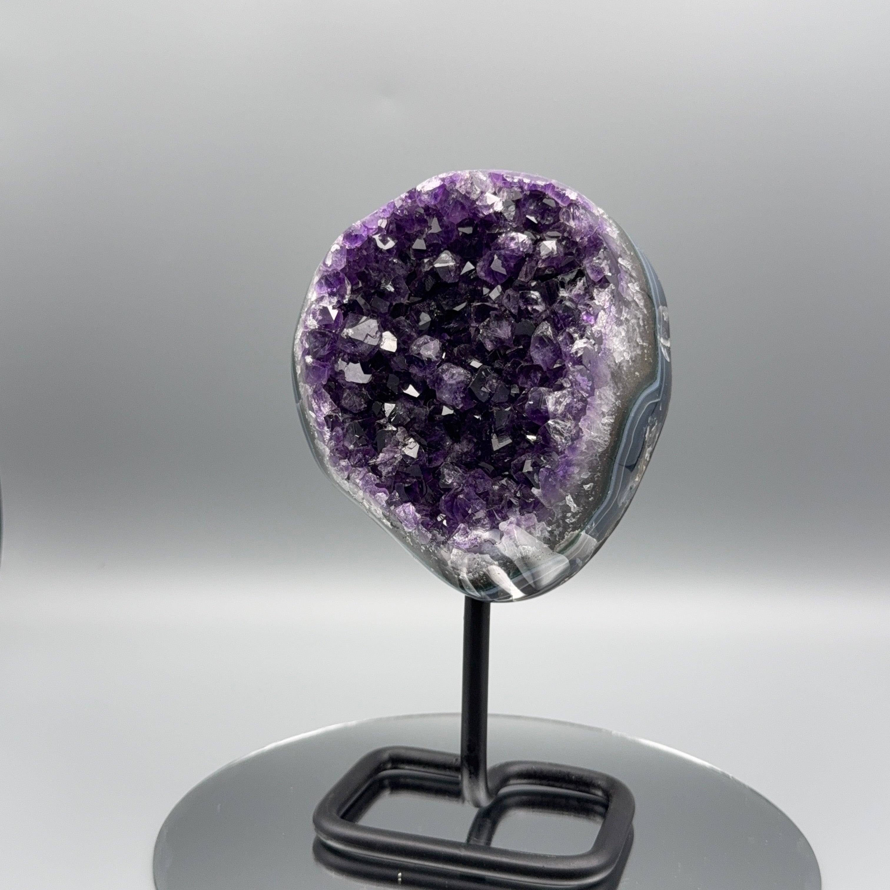 Amethyst auf Ständer