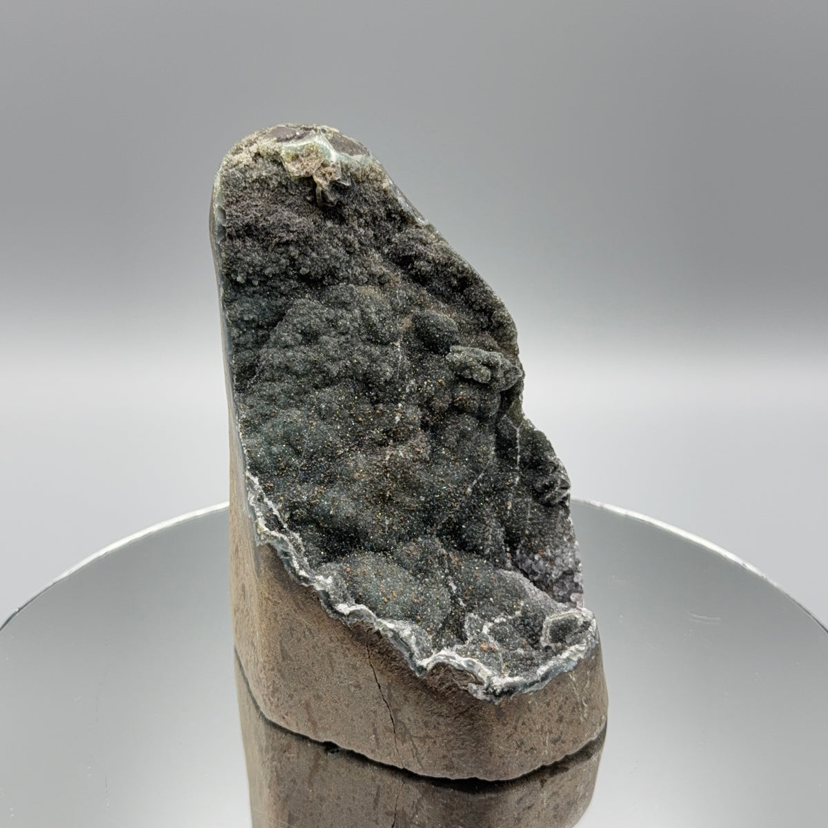 Schwarzer Amethyst Cut Base