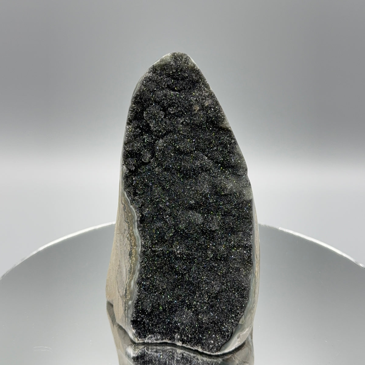Schwarzer Amethyst Cut Base