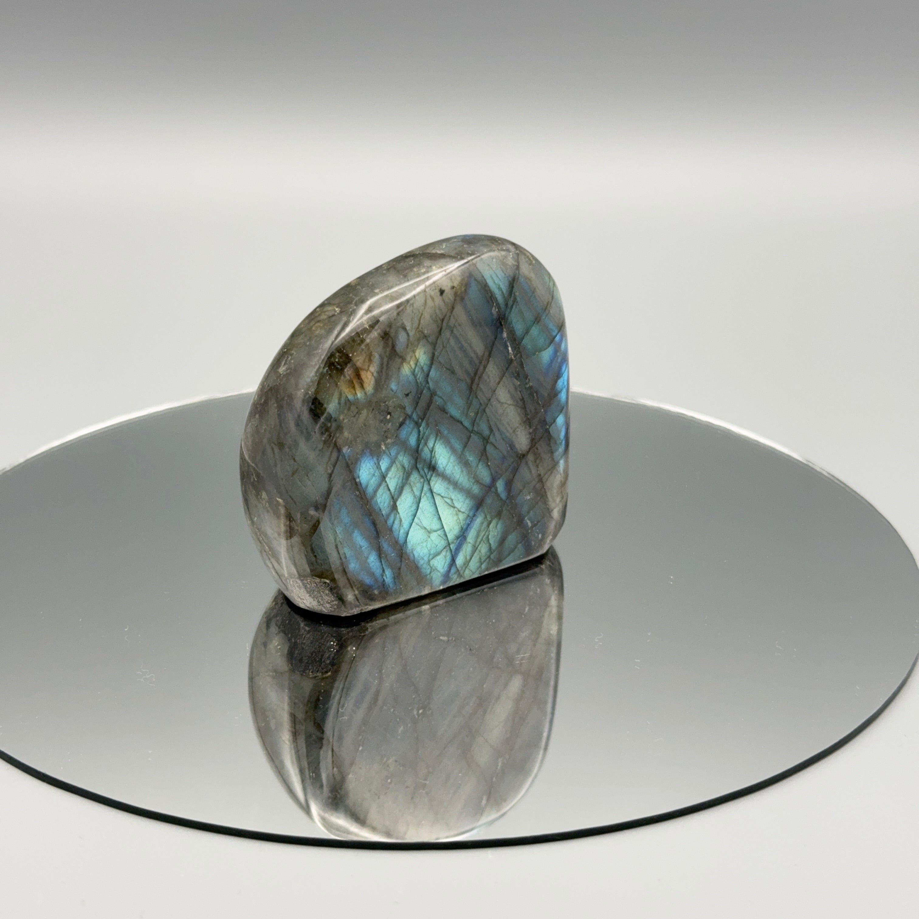 Labradorit Freeform
