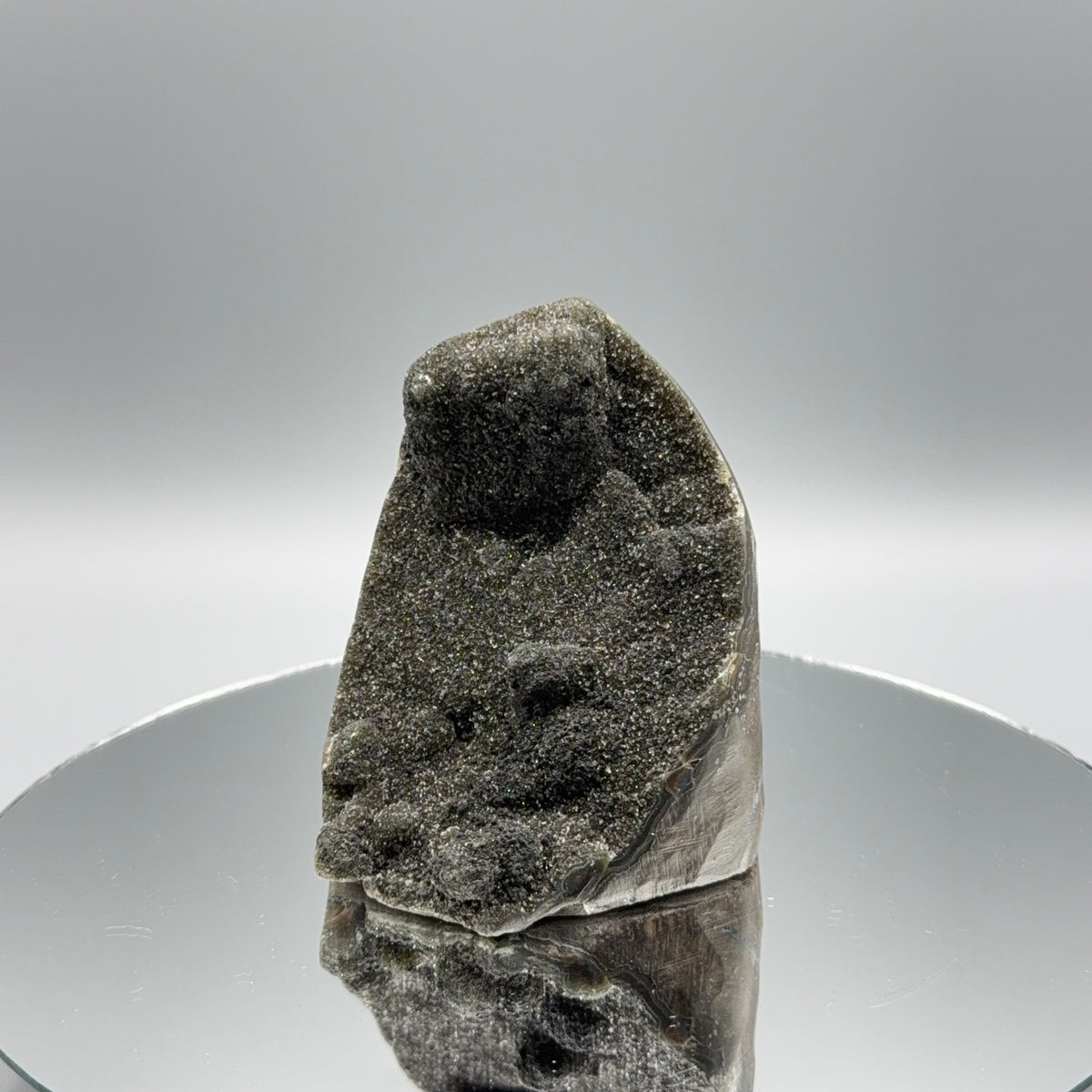 Schwarzer Amethyst Cut Base