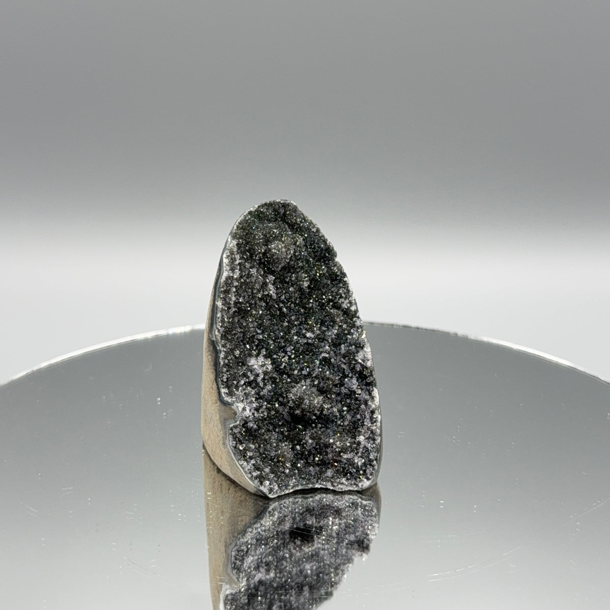 Schwarzer Amethyst Cut Base
