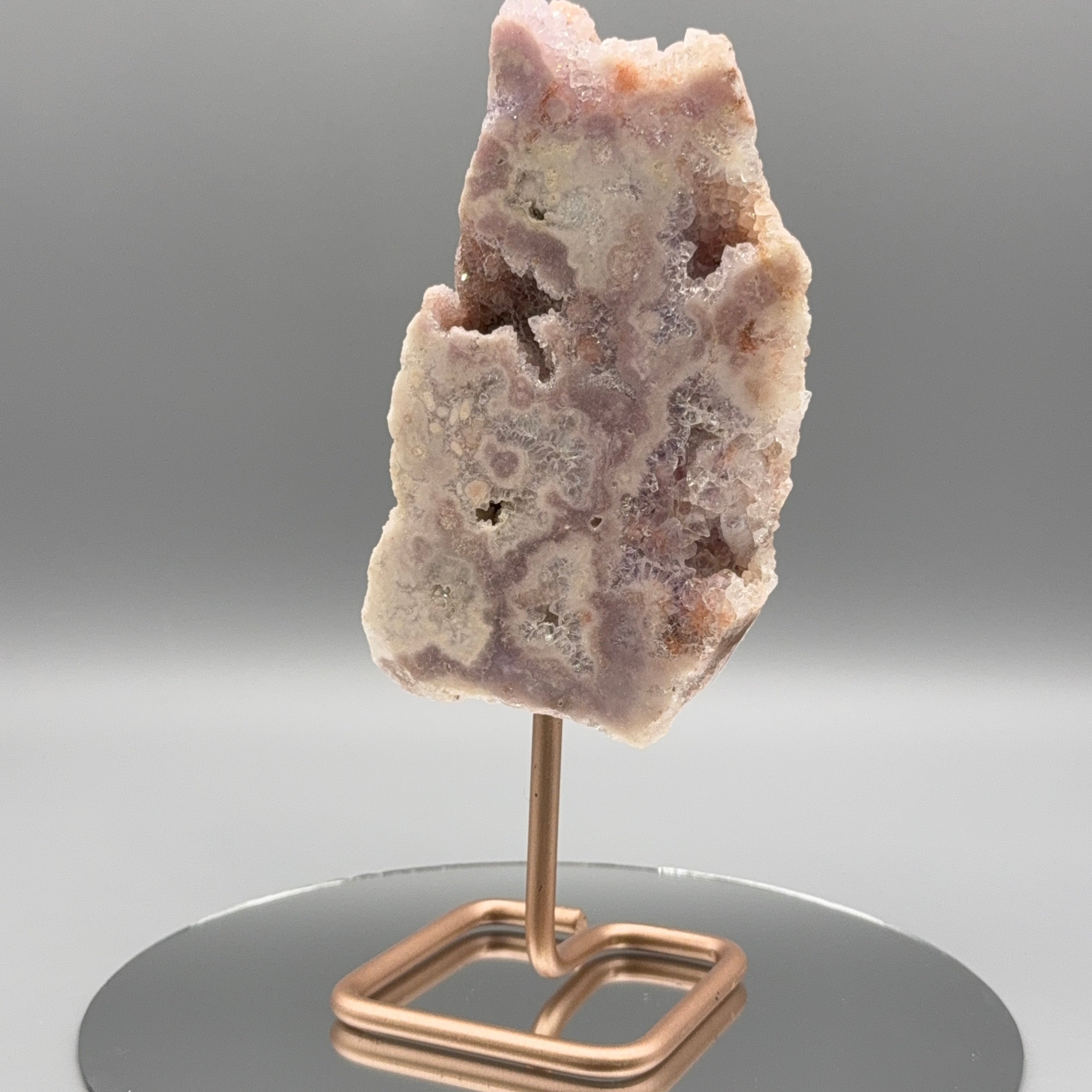 Pink Amethyst auf Ständer