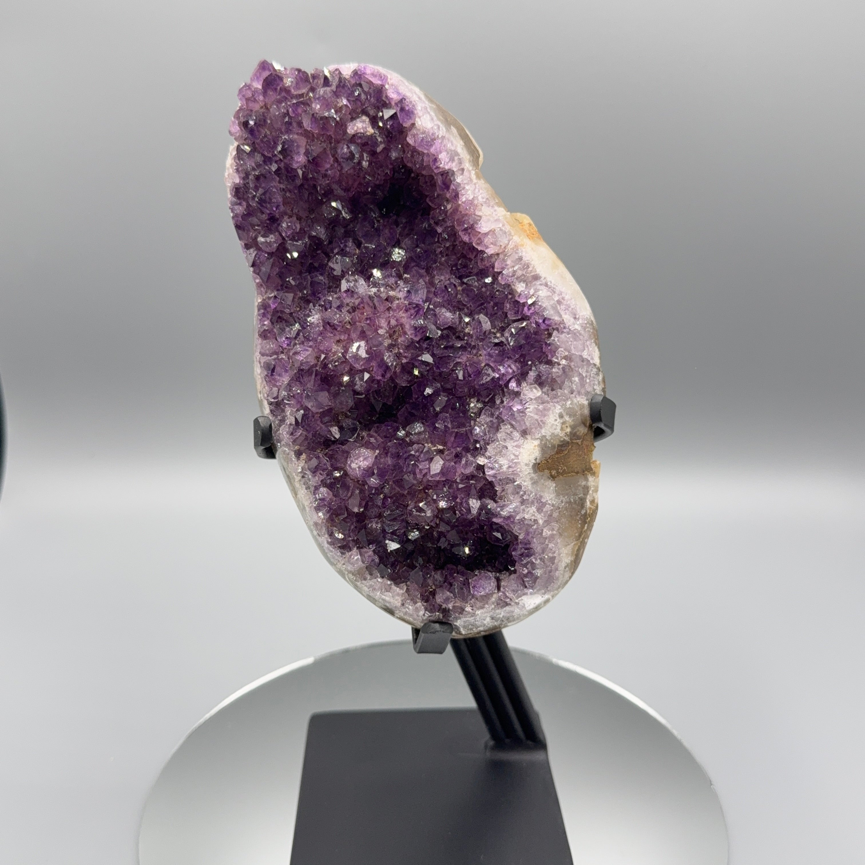 Amethyst auf Ständer