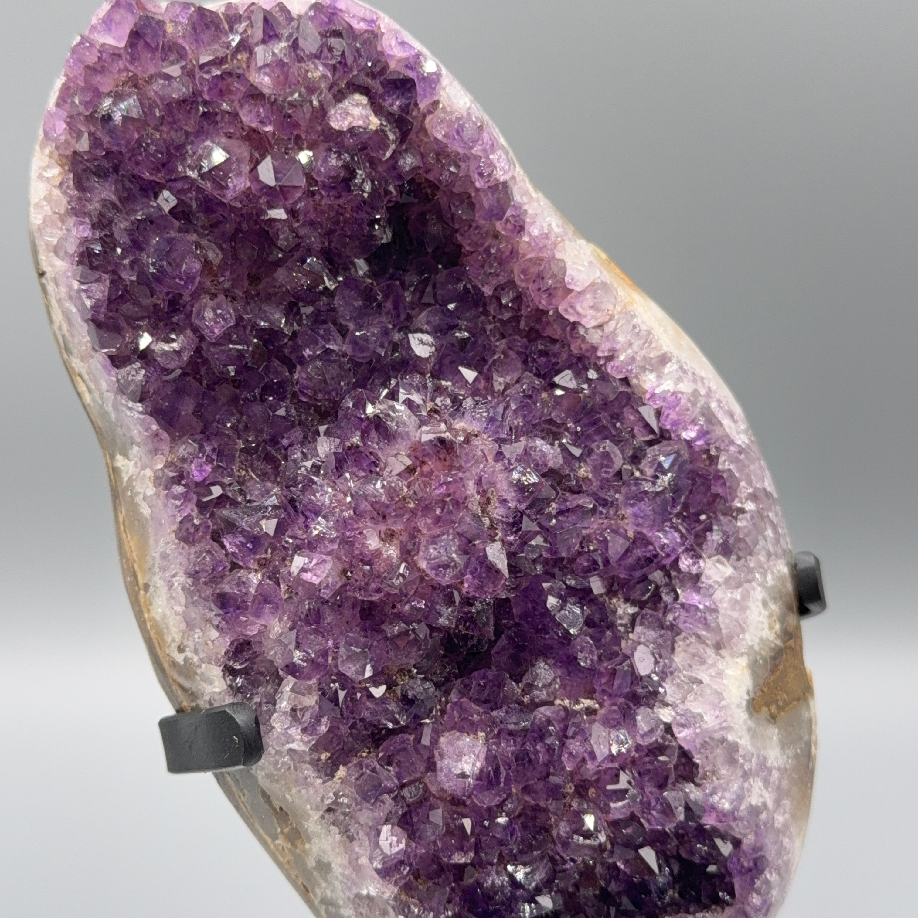 Amethyst auf Ständer