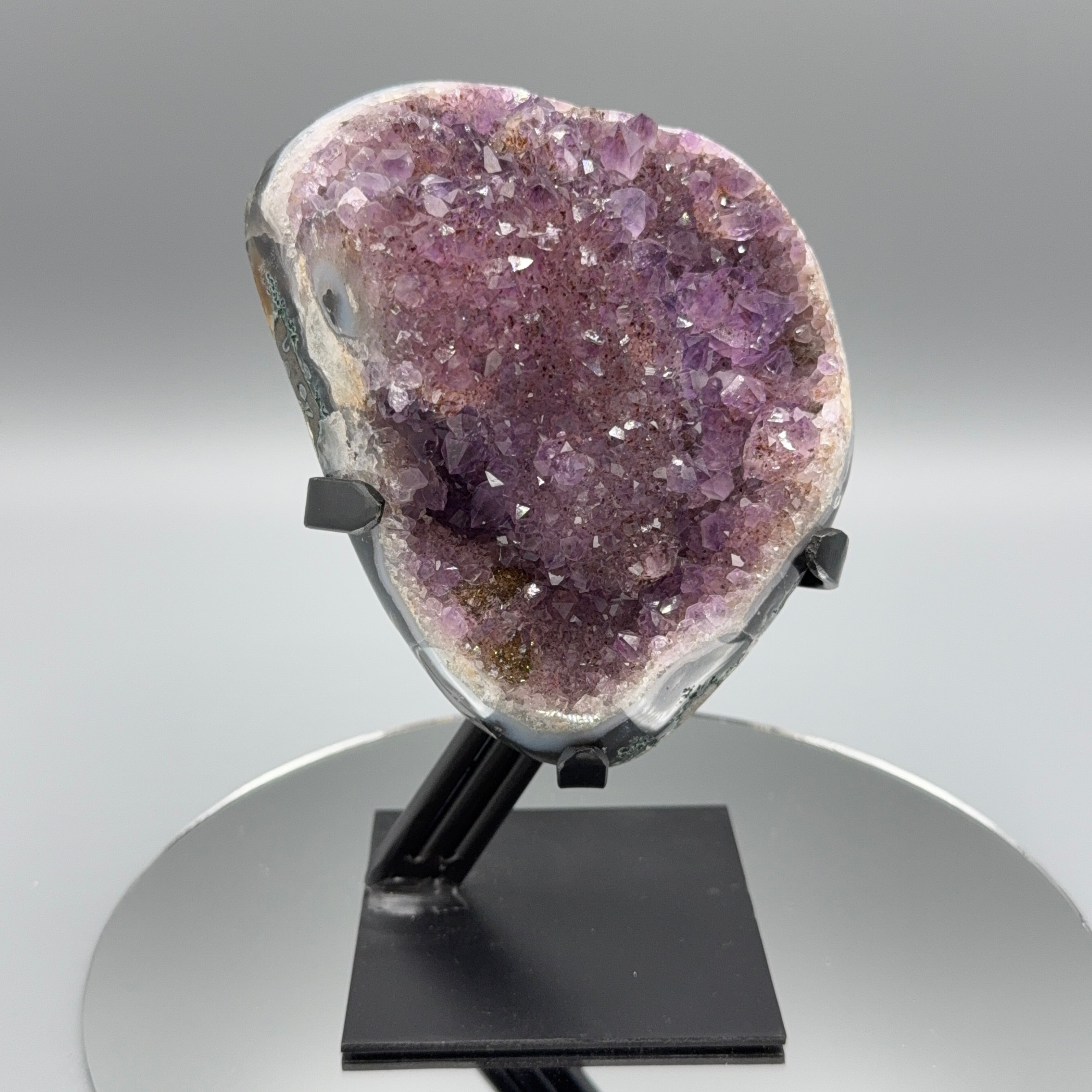 Amethyst auf Ständer