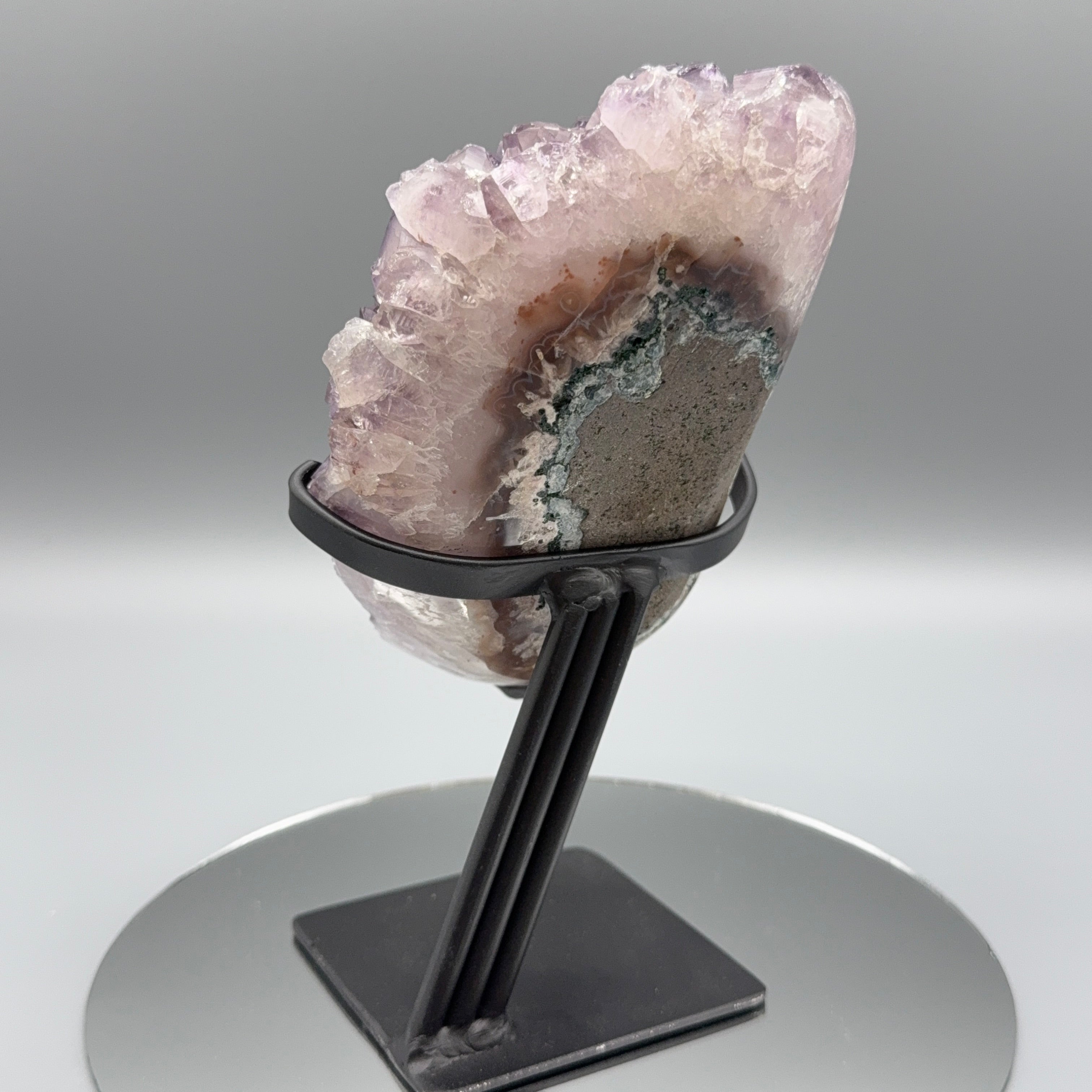 Amethyst auf Ständer