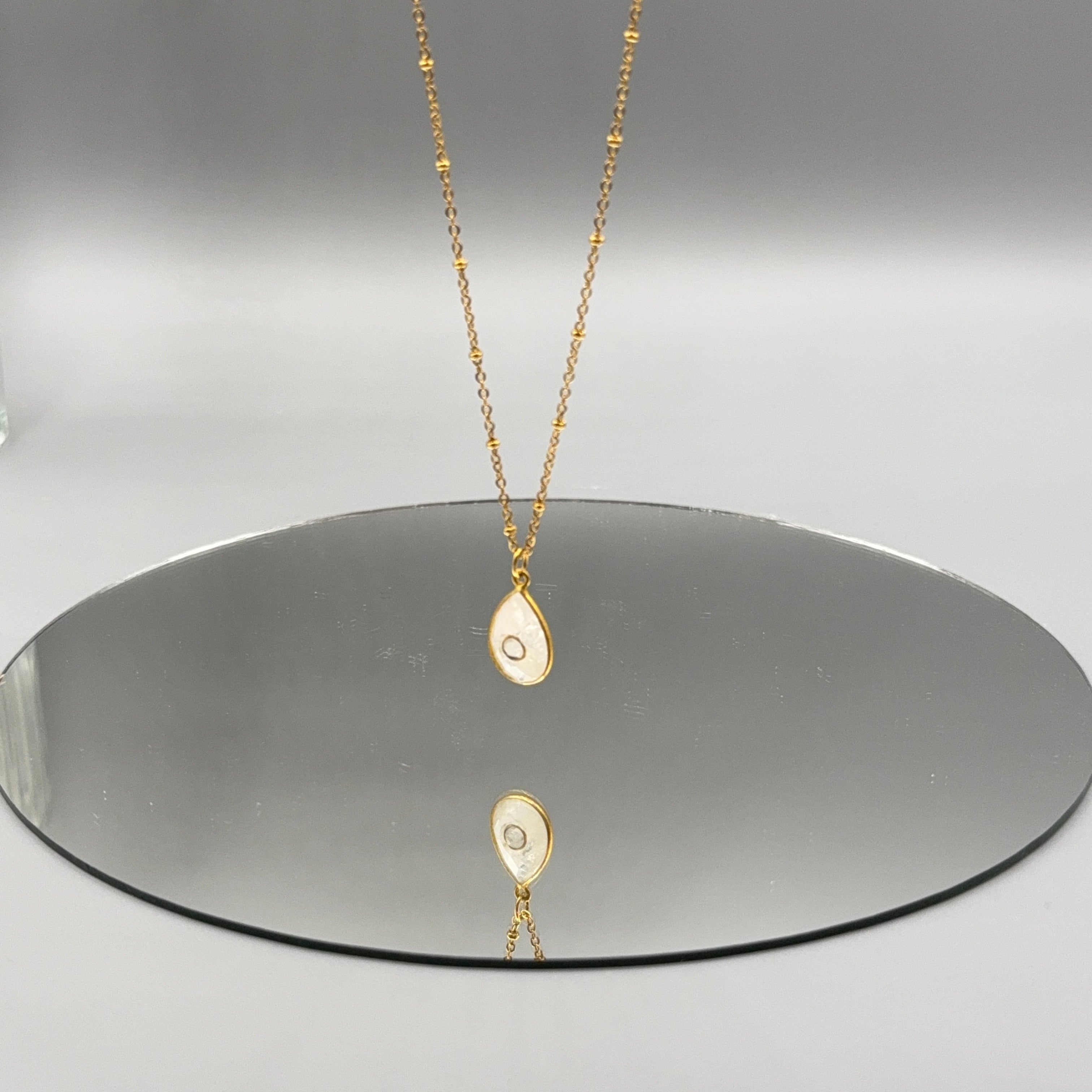 Regenbogen Mondstein Kette - gold