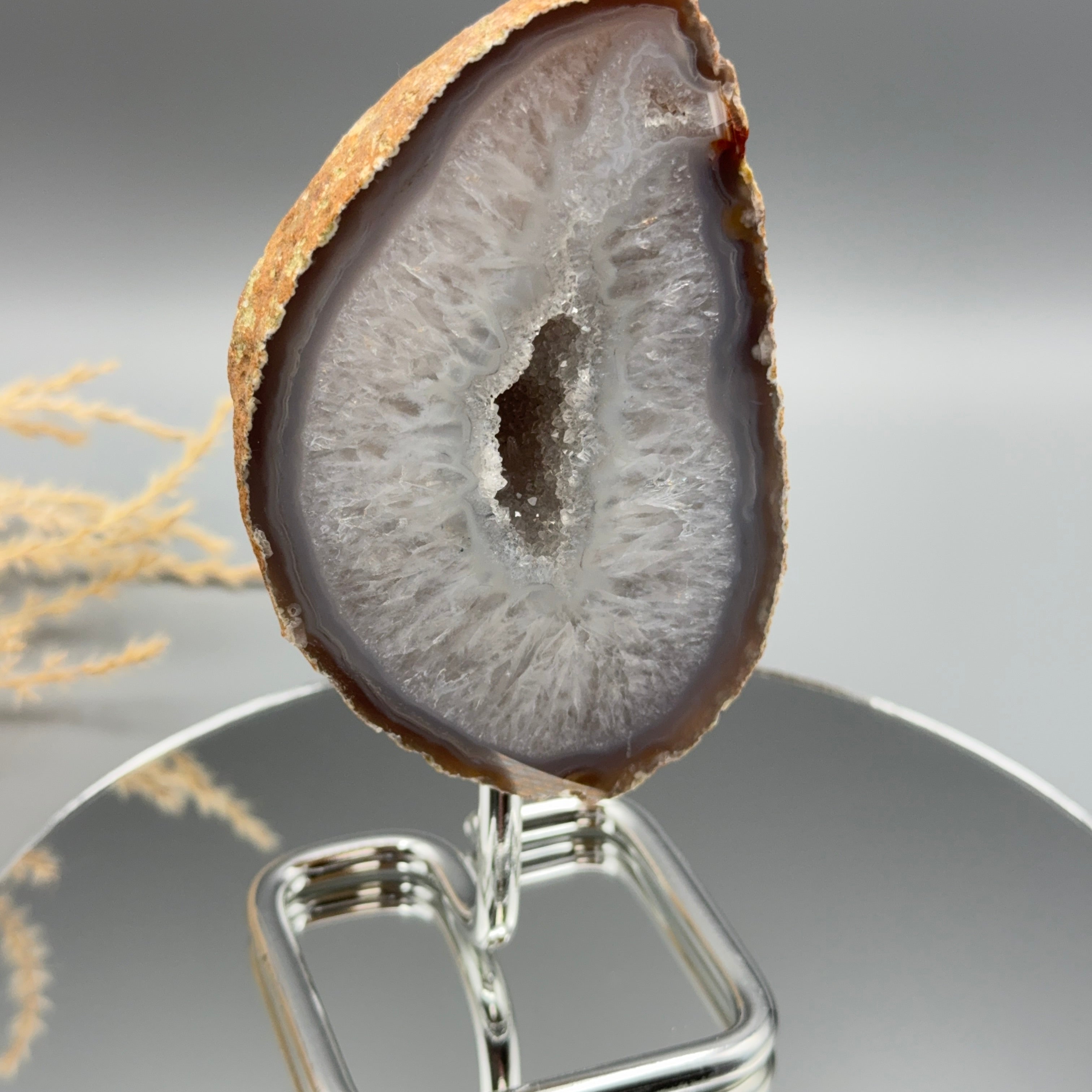 Achat Geode auf Ständer