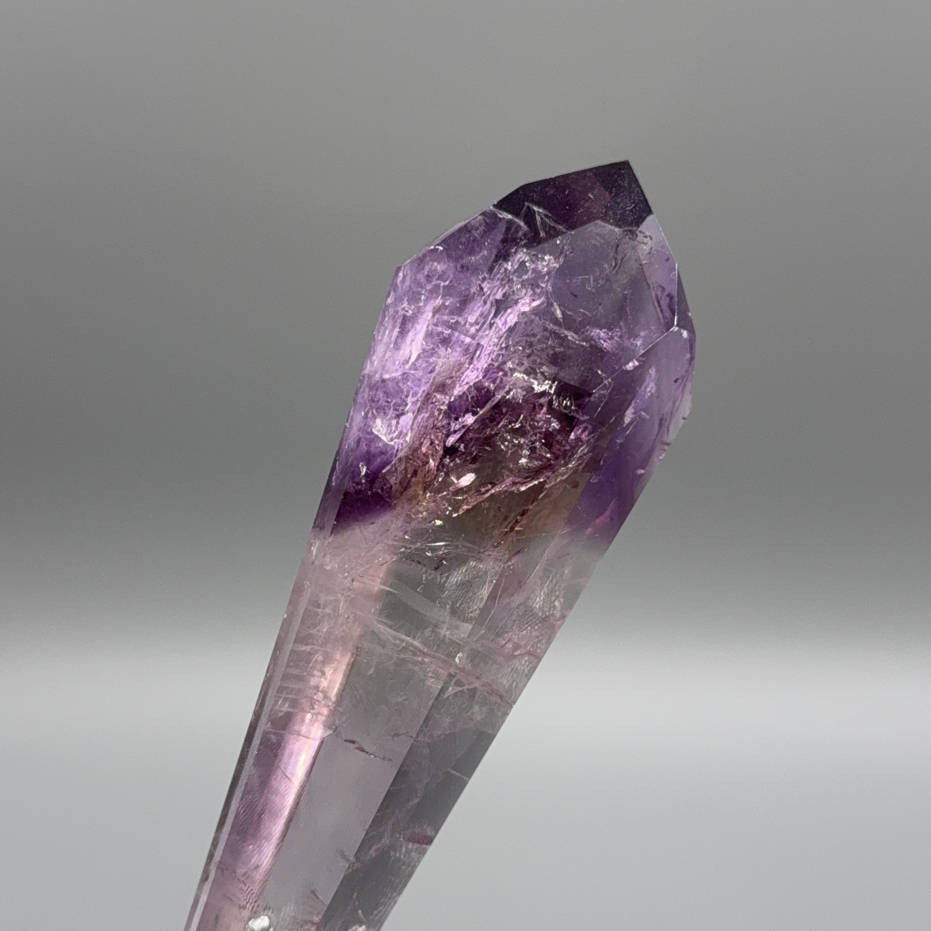 Phantom Amethyst auf Ständer – Silber