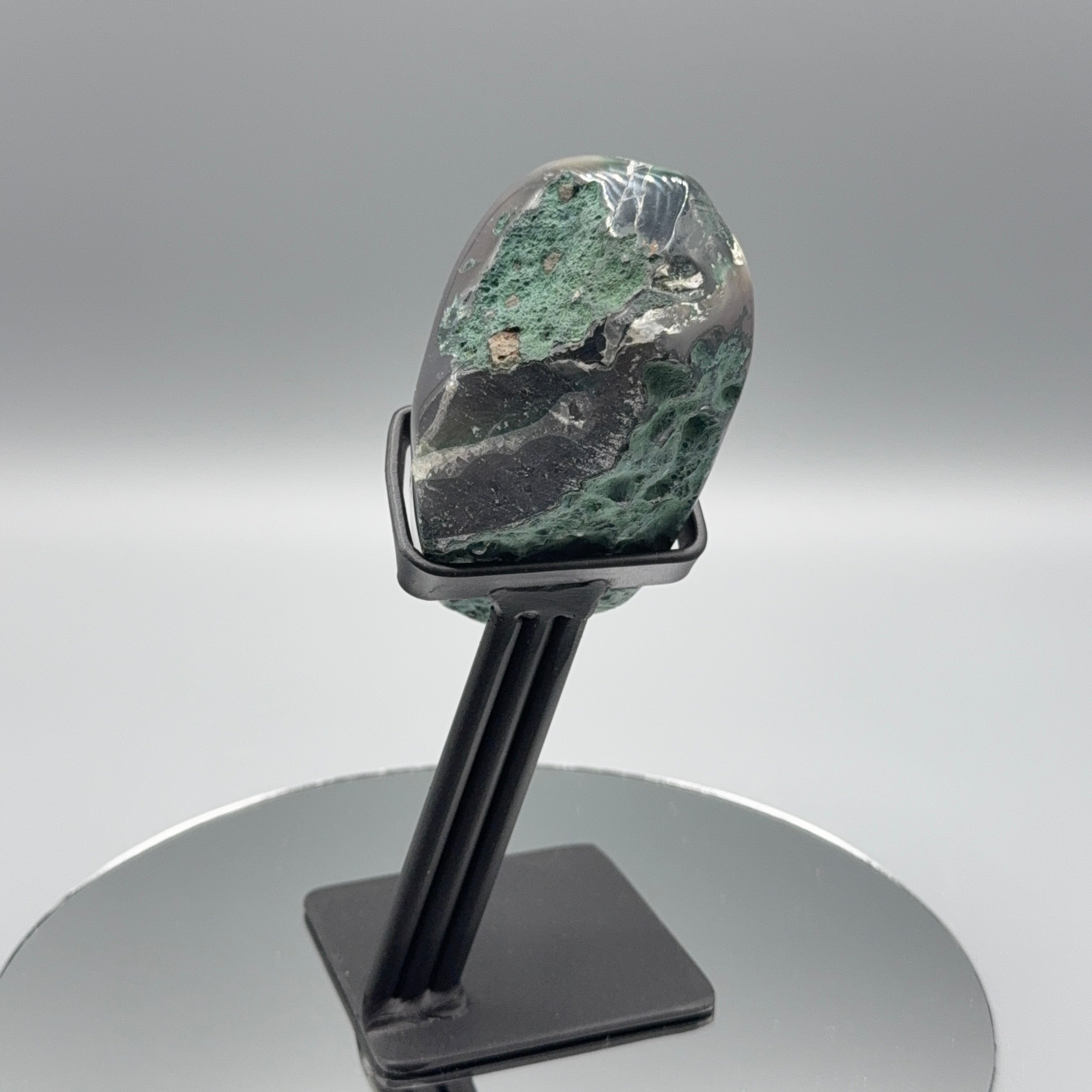 Amethyst auf Ständer
