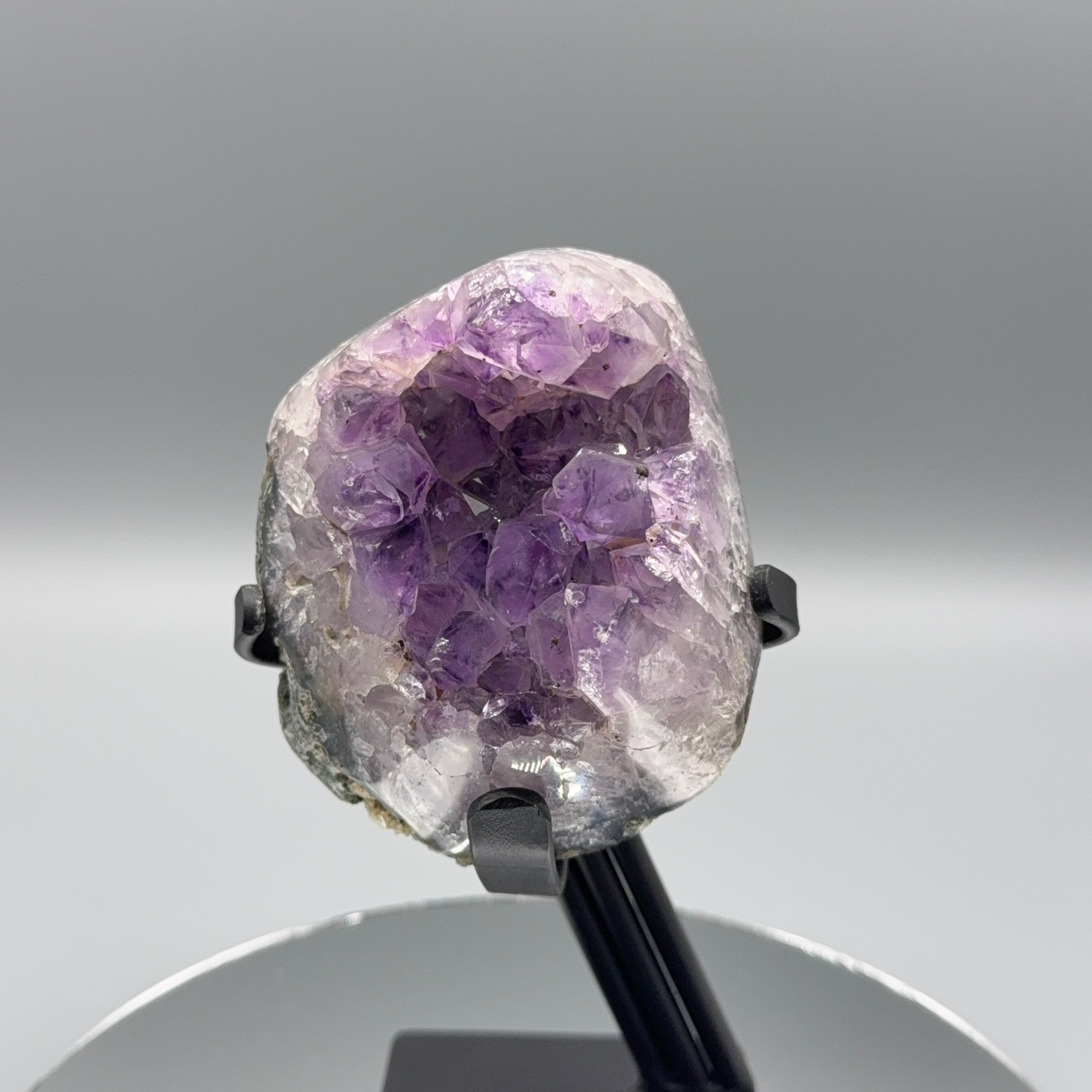 Amethyst auf Ständer