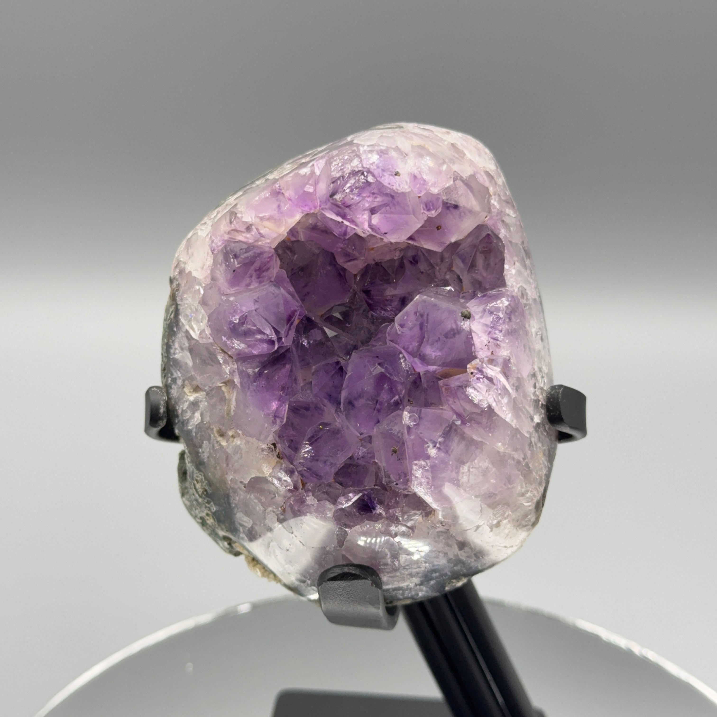 Amethyst auf Ständer