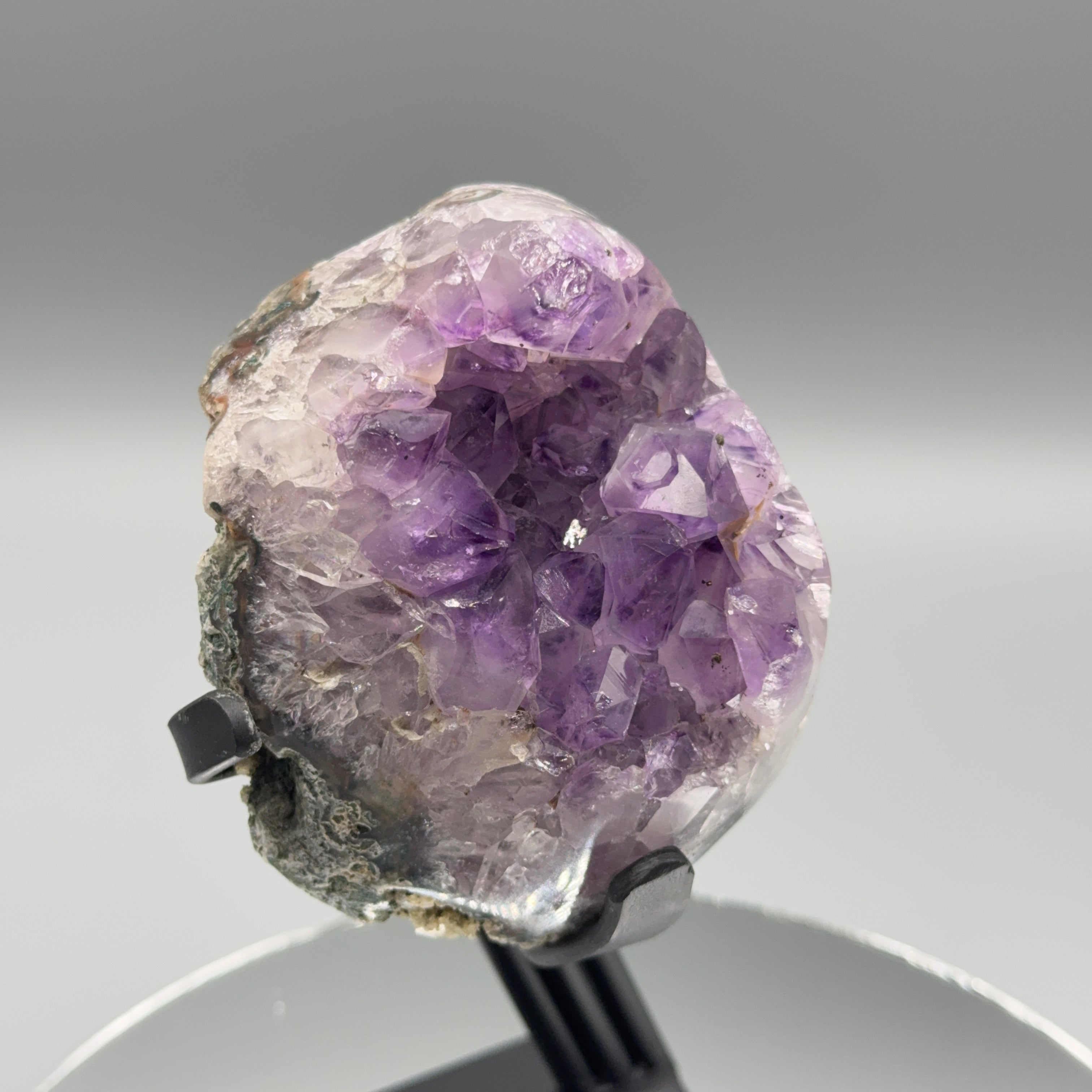 Amethyst auf Ständer