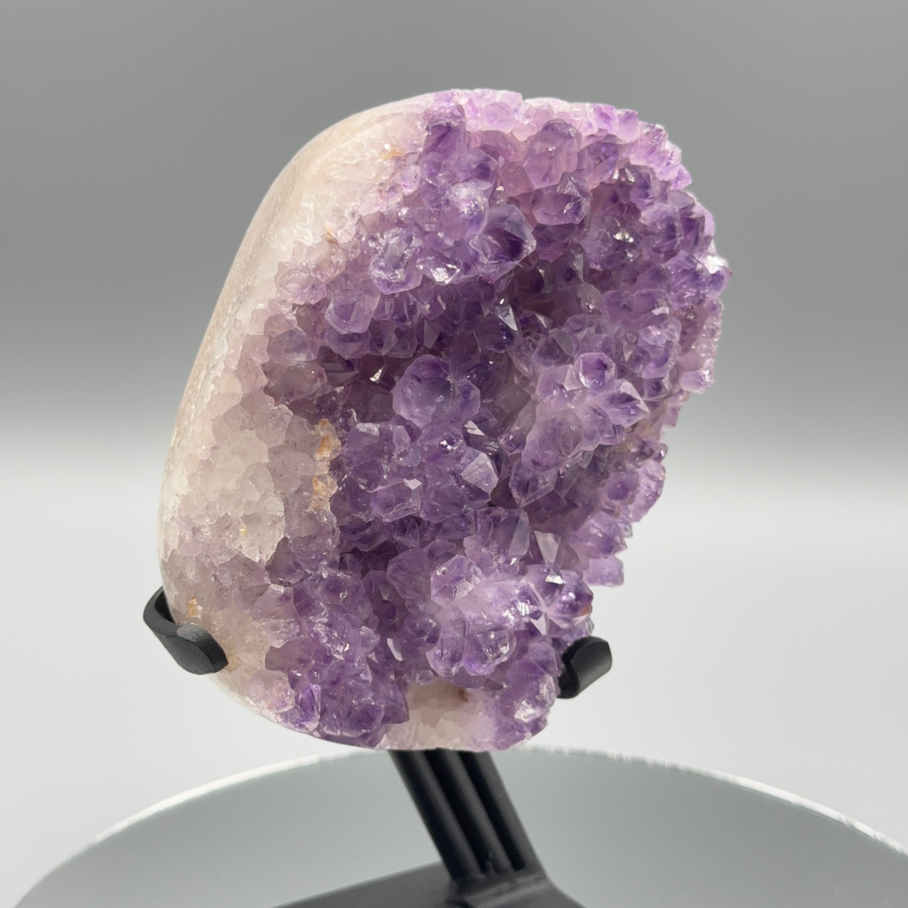 Amethyst auf Ständer