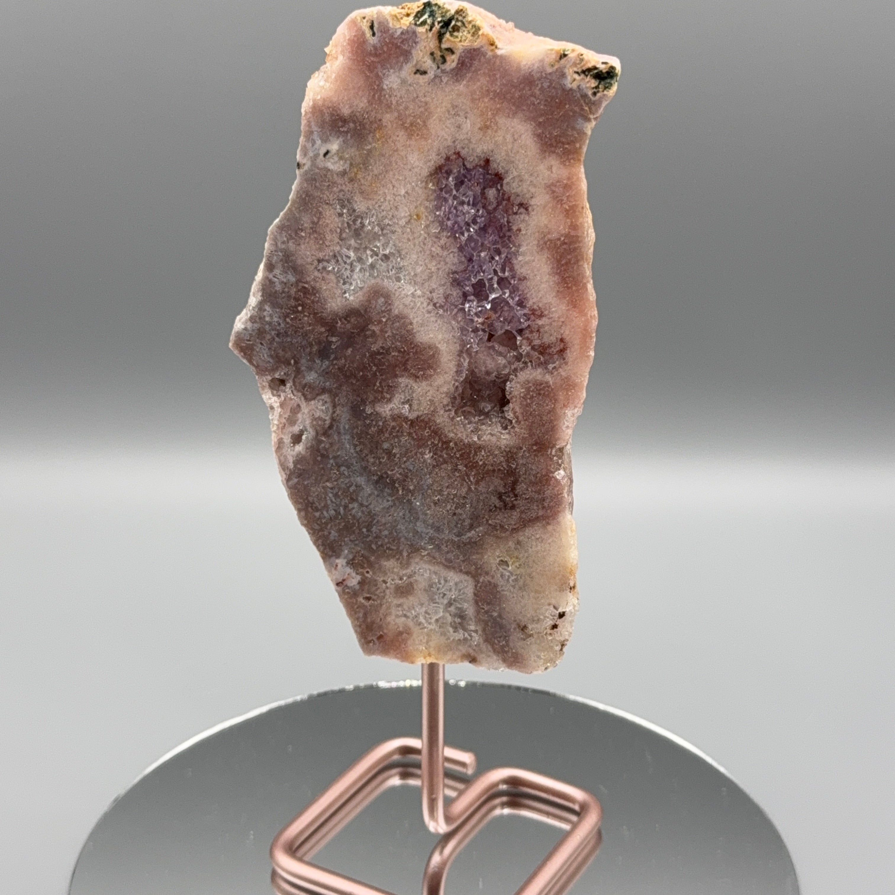 Pink Amethyst auf Ständer