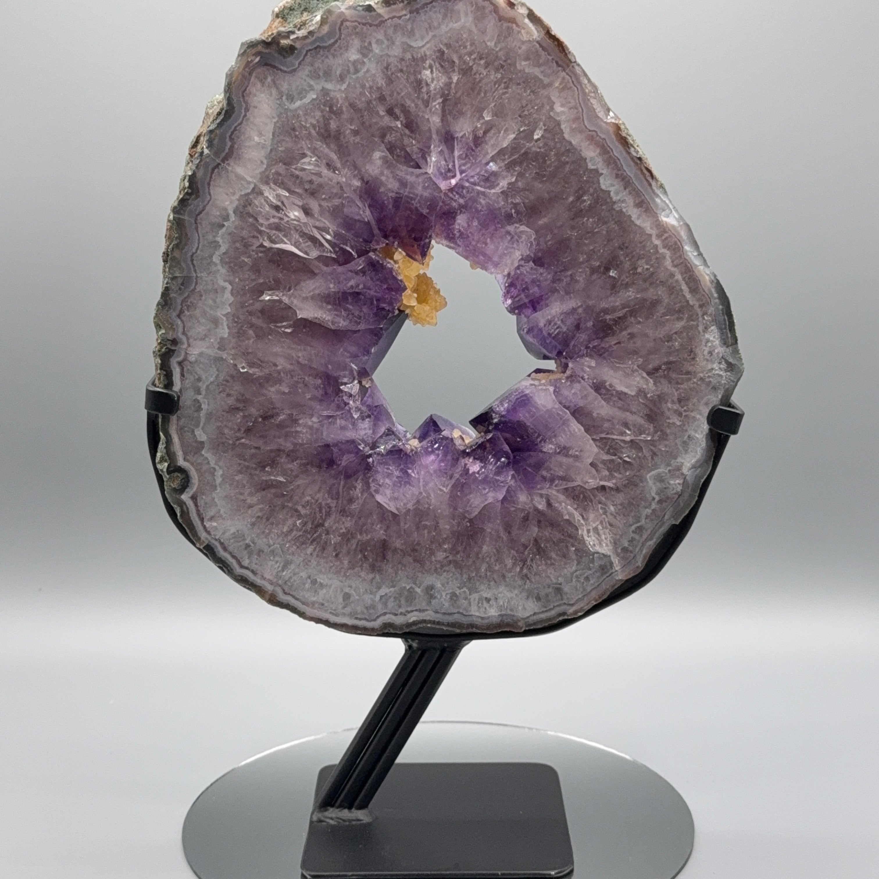 Amethys Portal mit Calcit