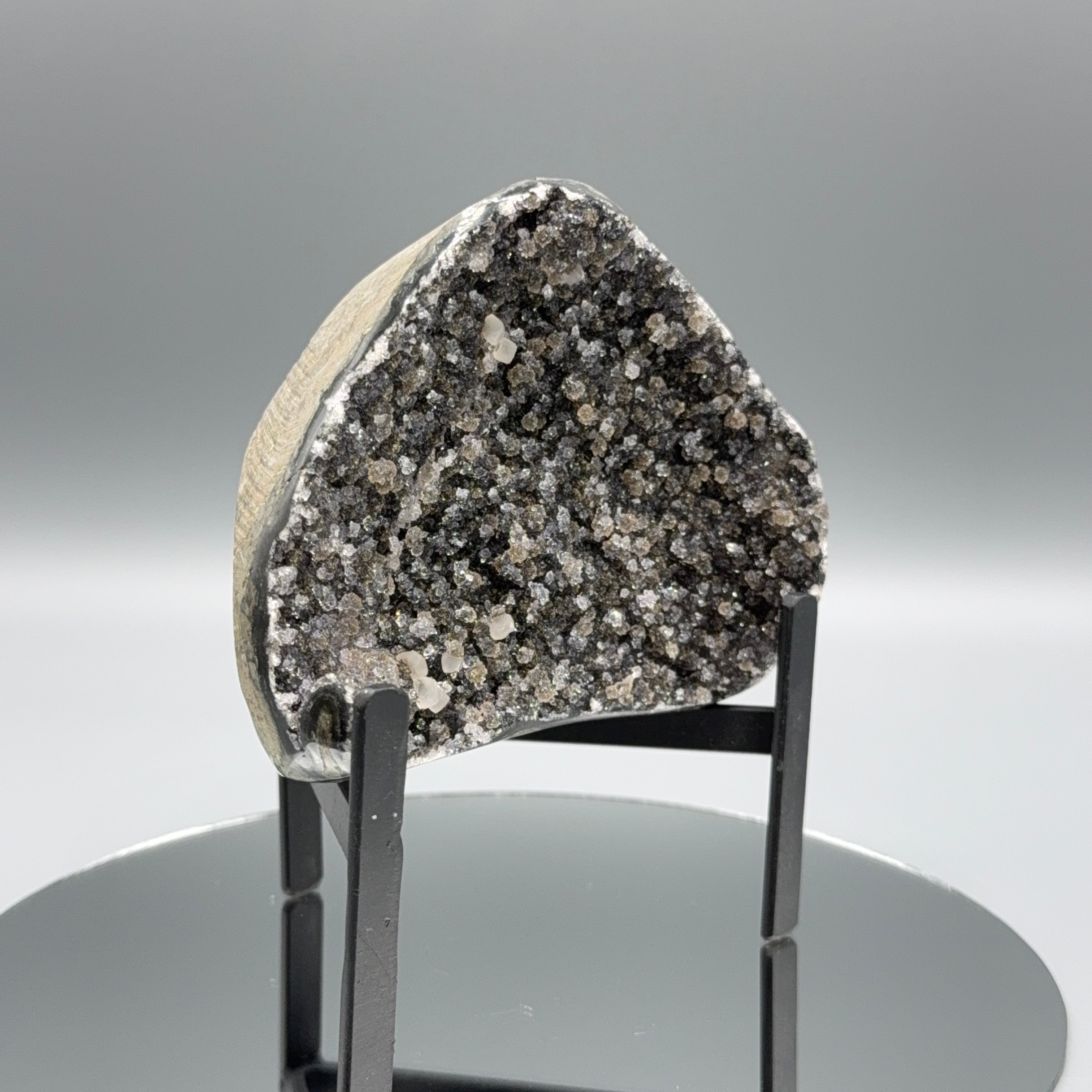 Amethyst auf Ständer
