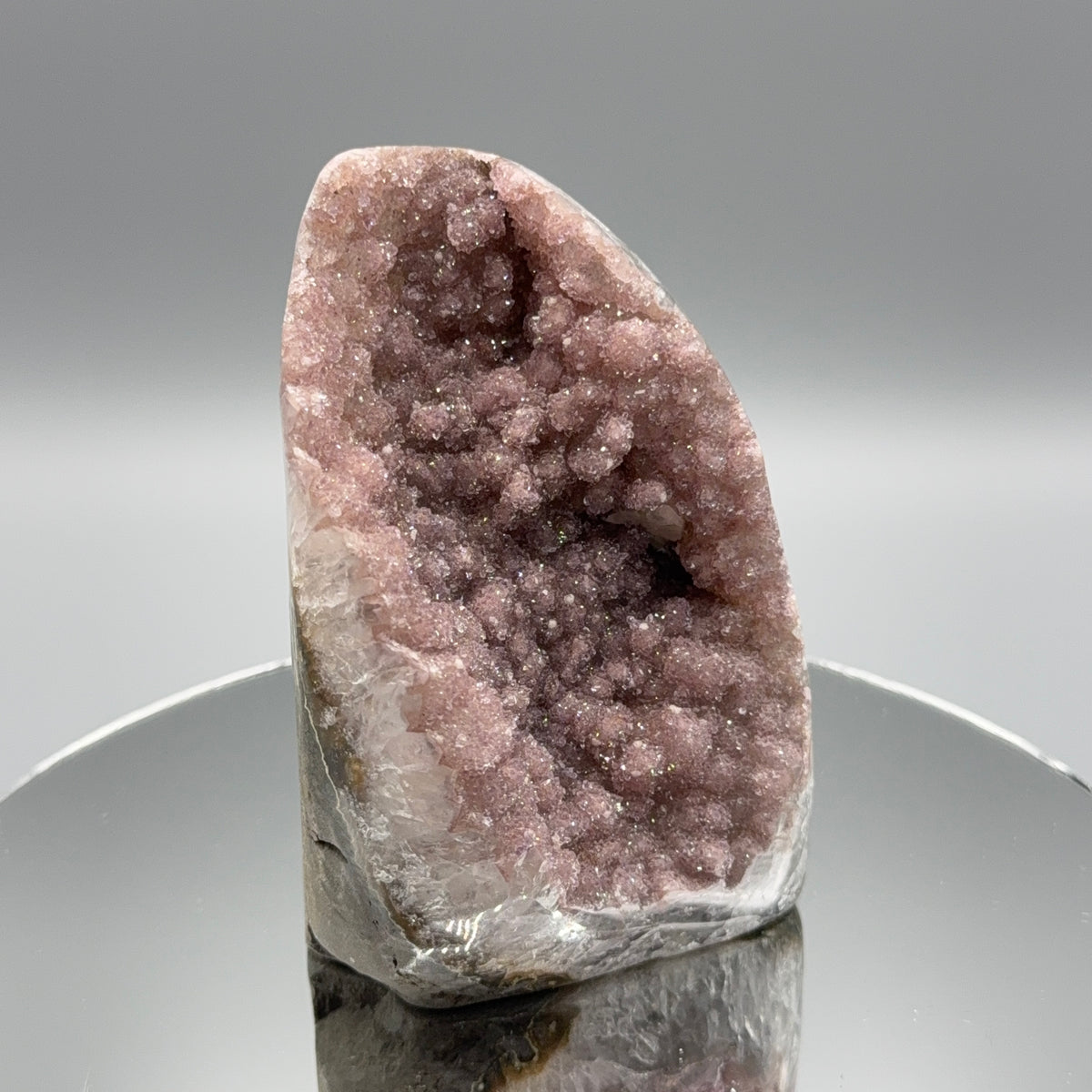 Rainbow Galaxy Amethyst Cut Base mit Hexagon-Calcit