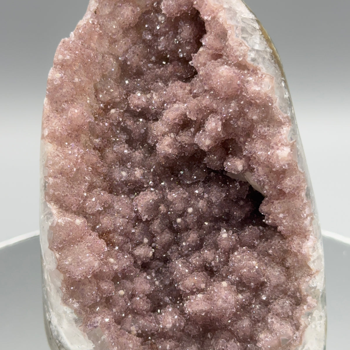 Rainbow Galaxy Amethyst Cut Base mit Hexagon-Calcit