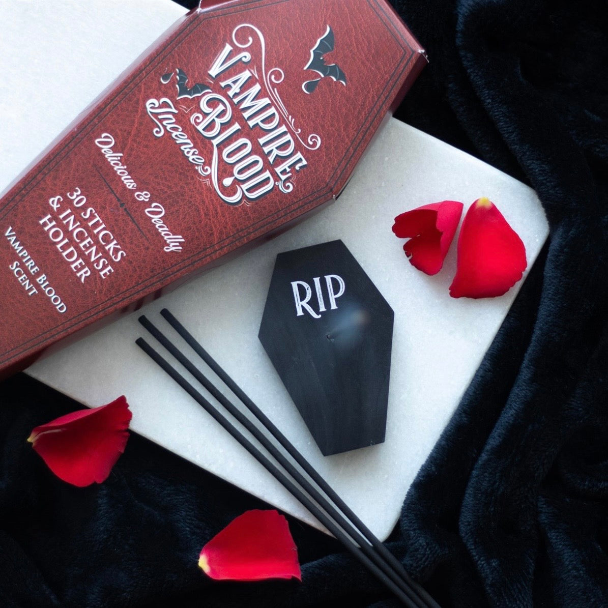 Räucherstäbchen „Vampirblut“ mit Sarg-Halter