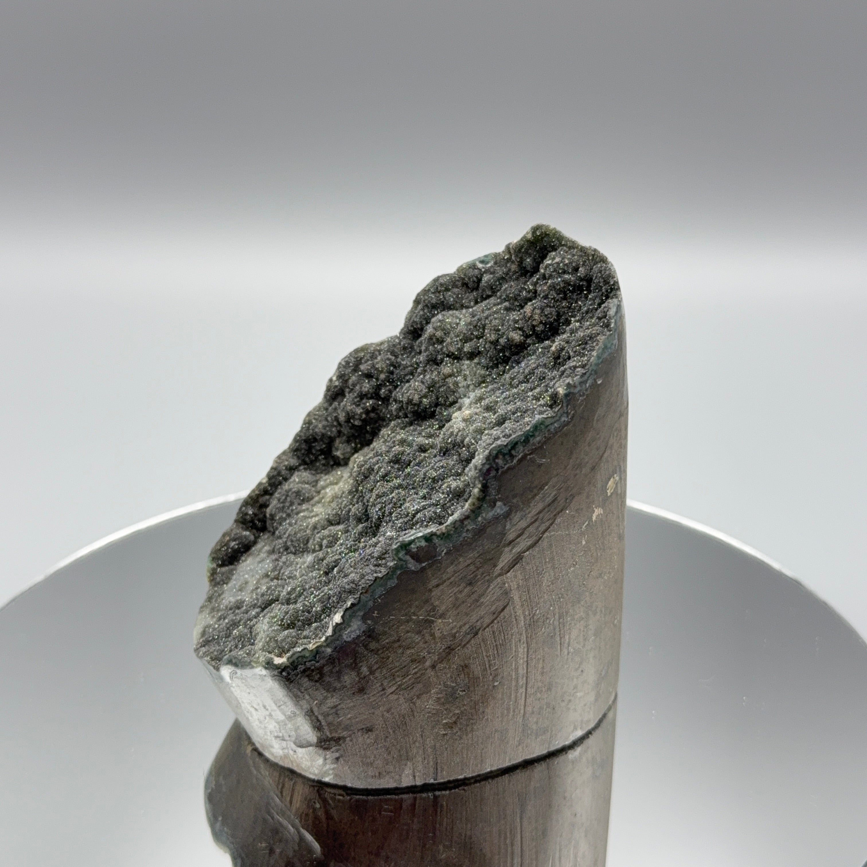 Schwarzer Amethyst Cut Base