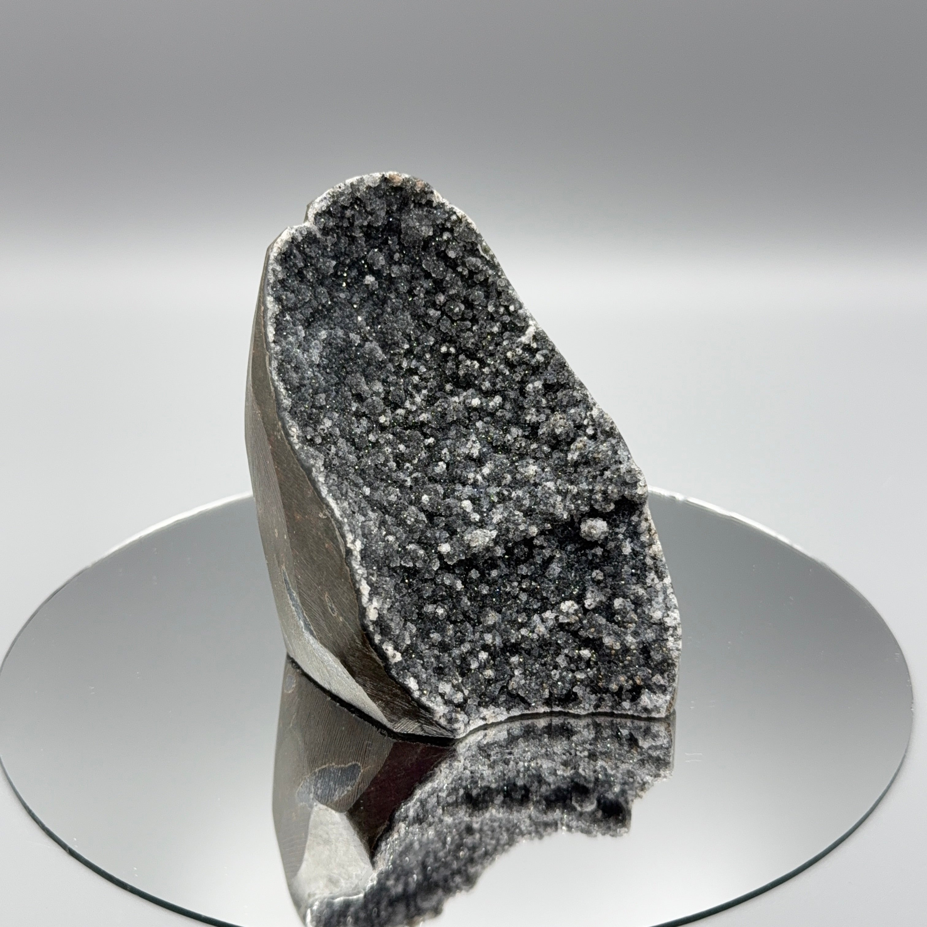 Schwarzer Amethyst Cut Base