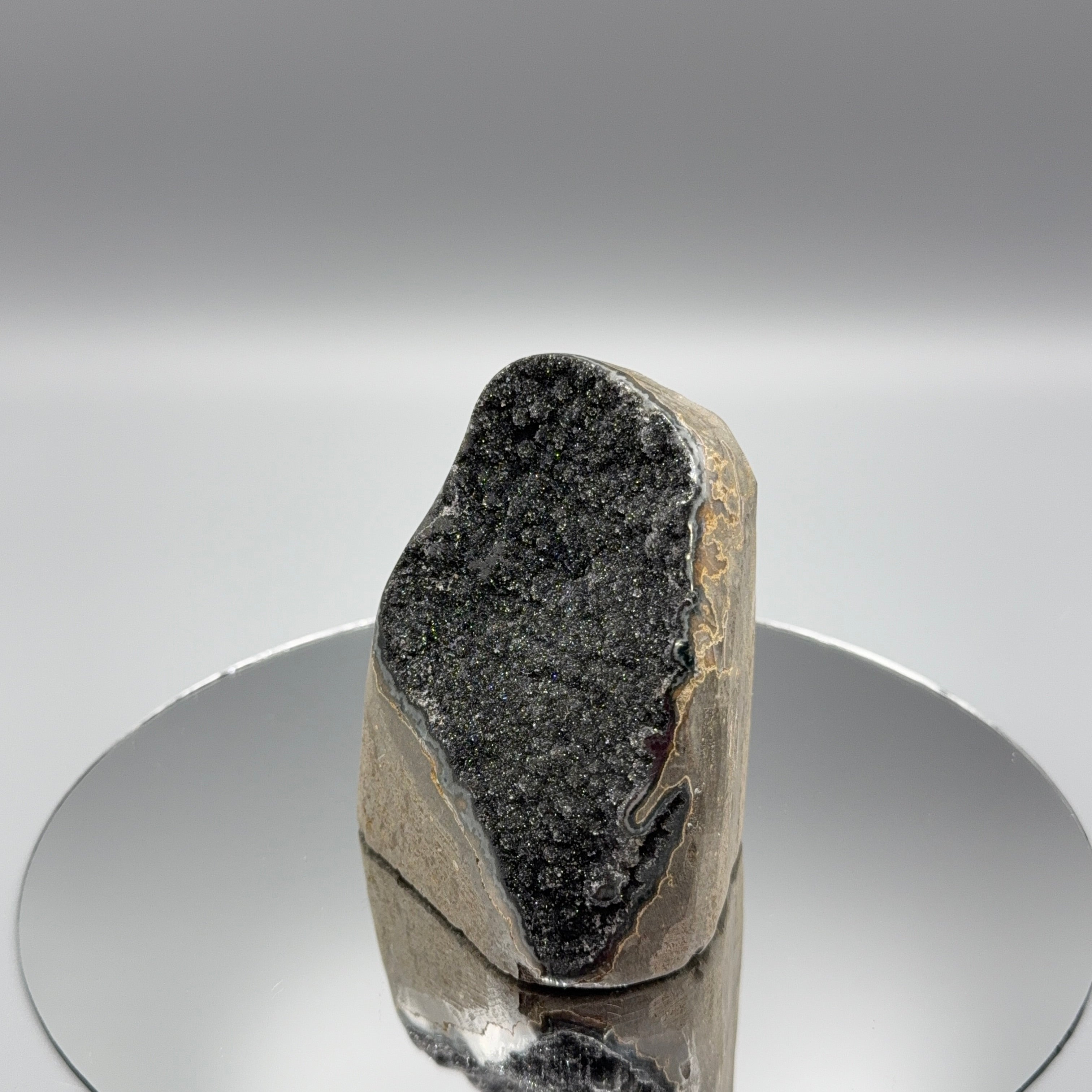 Schwarzer Amethyst Cut Base