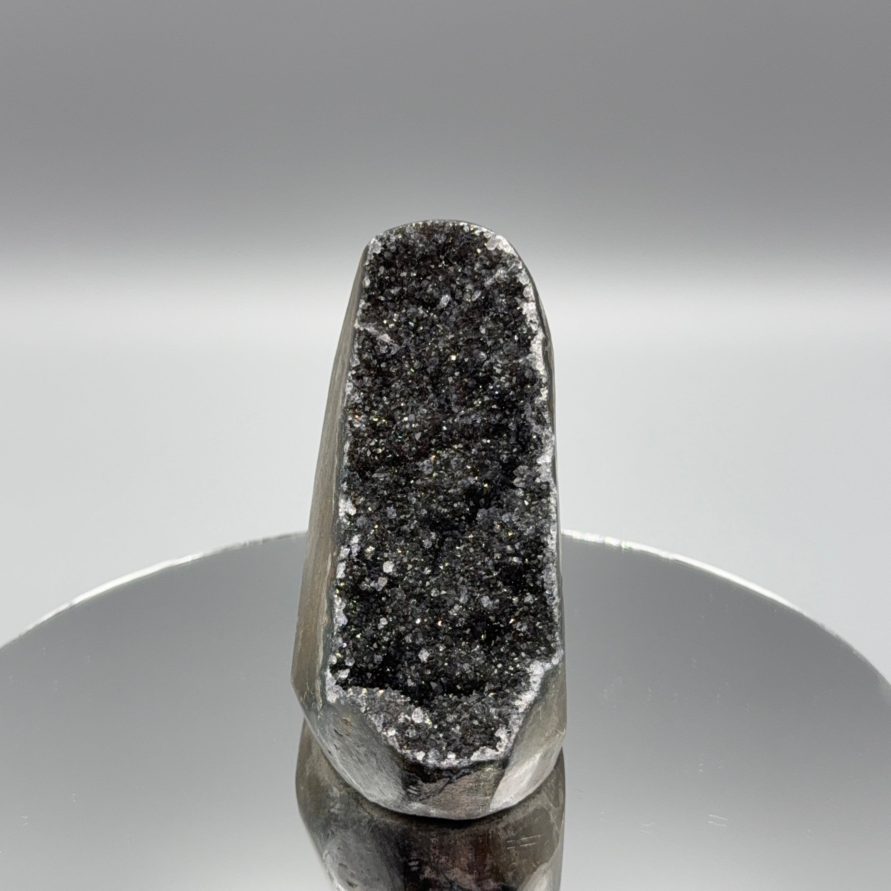 Schwarzer Amethyst Cut Base