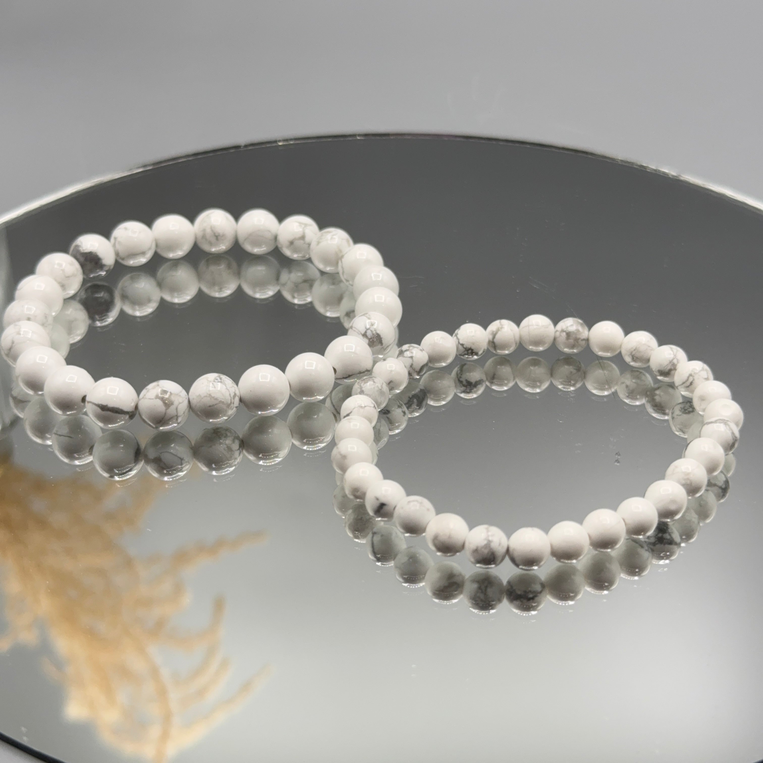 Howlith Armband