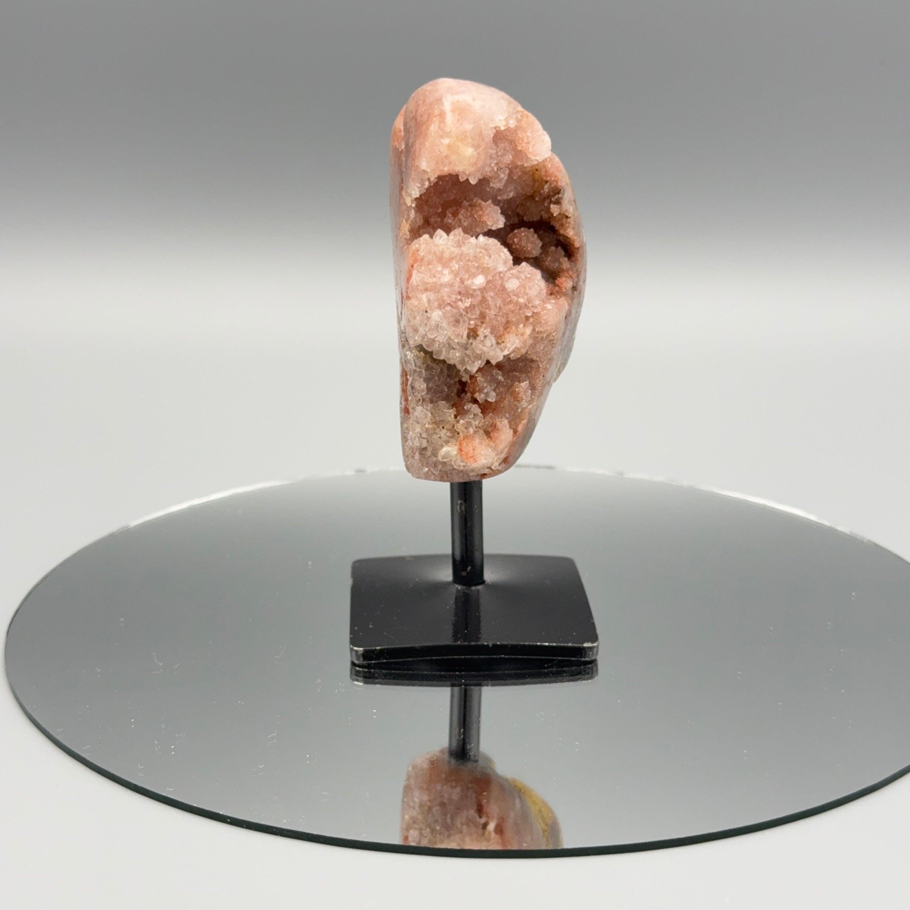 Pink Amethyst auf Ständer