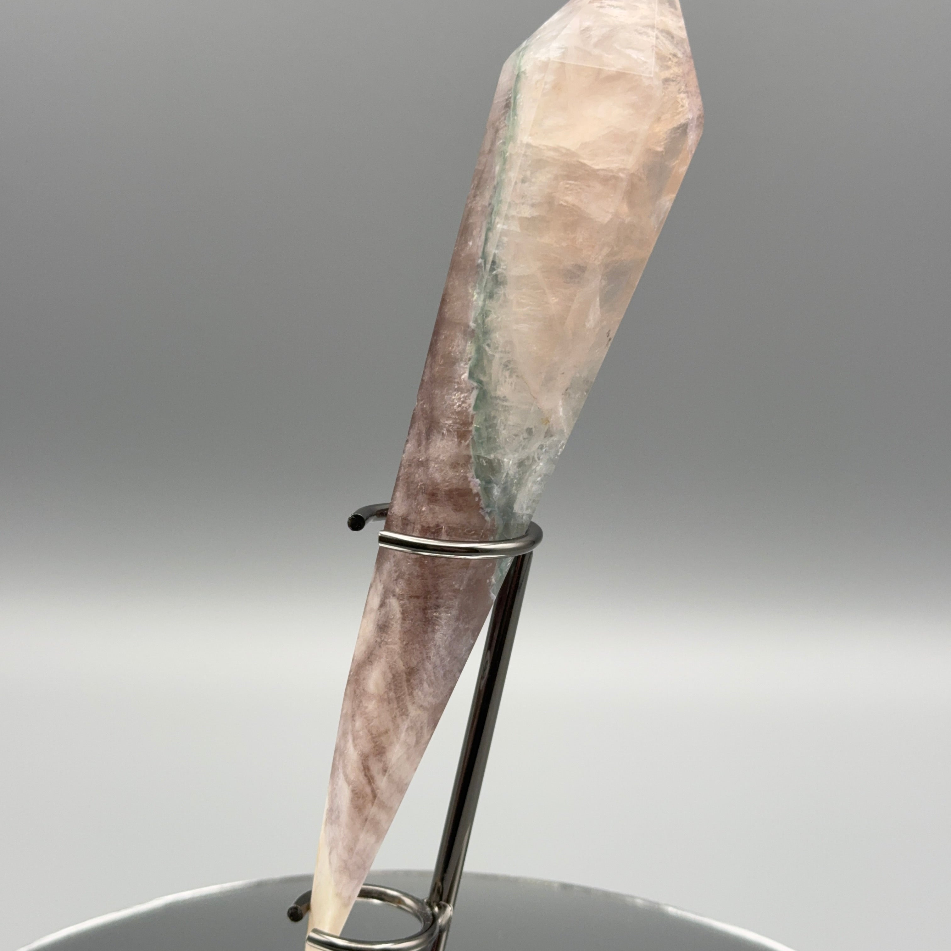 Fluorit Spitze auf Ständer