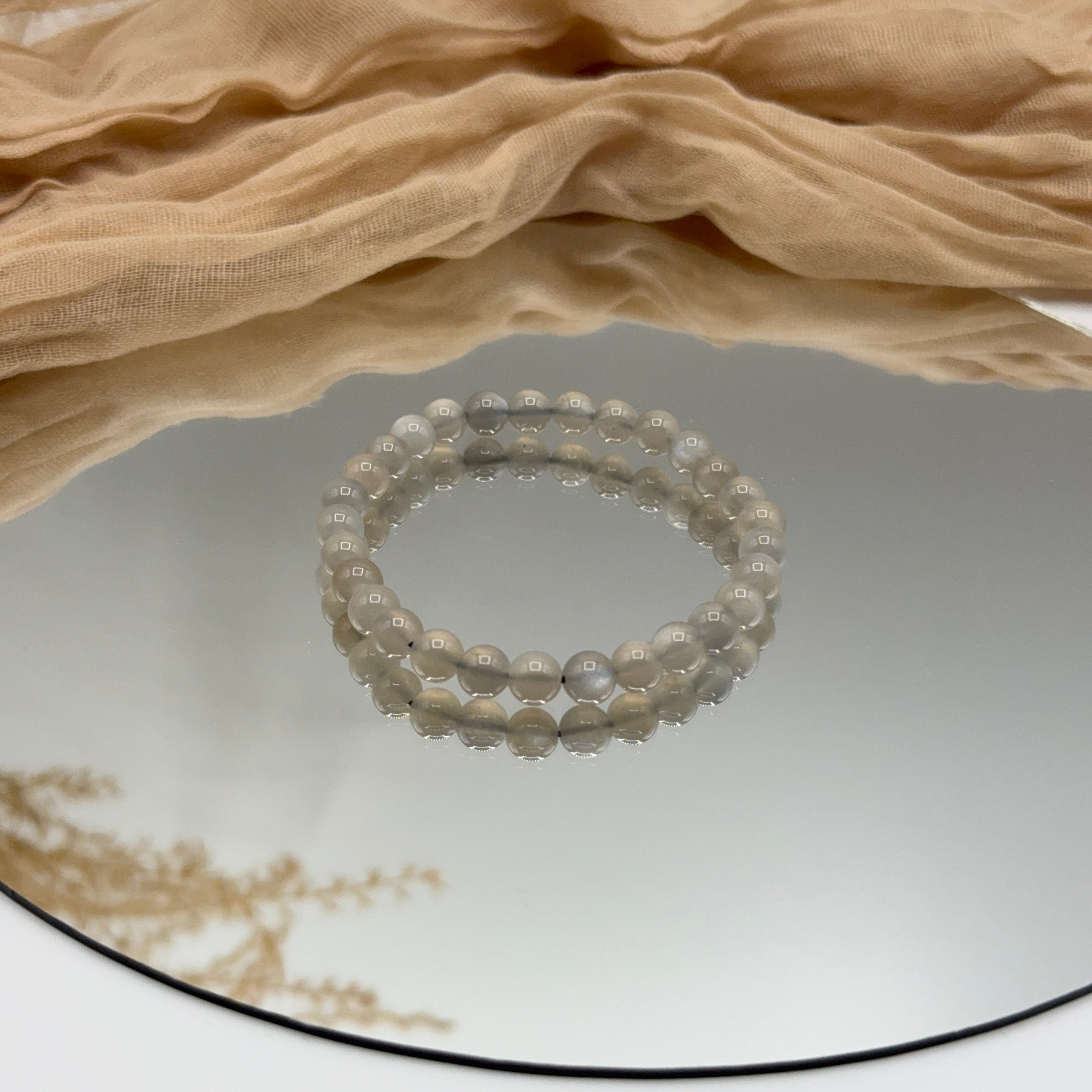 Grauer Mondstein Armband