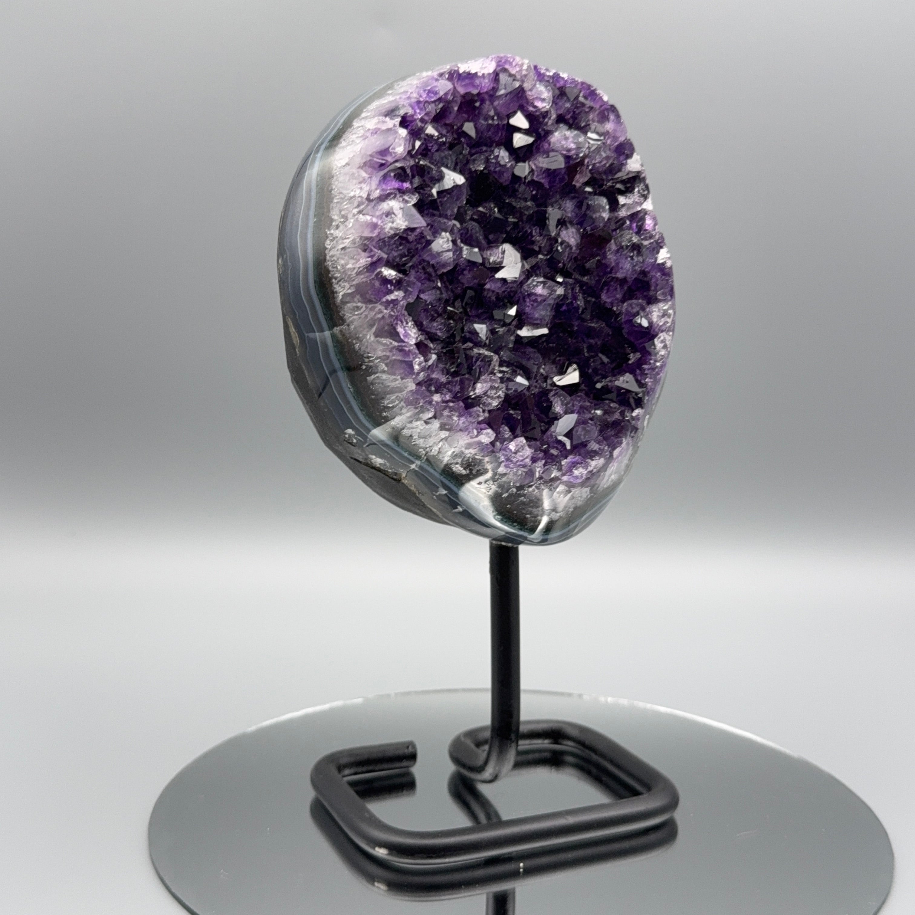 Amethyst auf Ständer