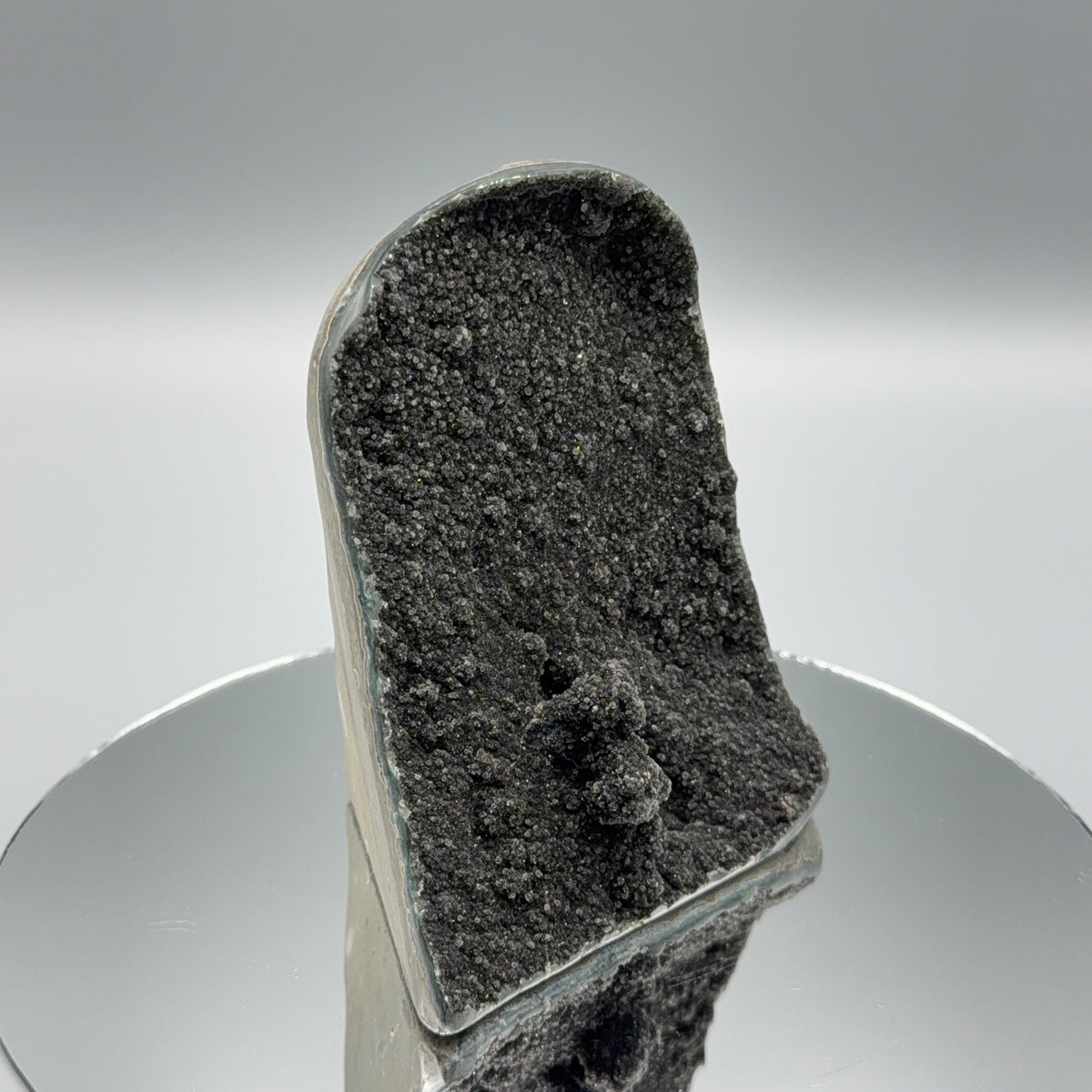 Schwarzer Amethyst Cut Base