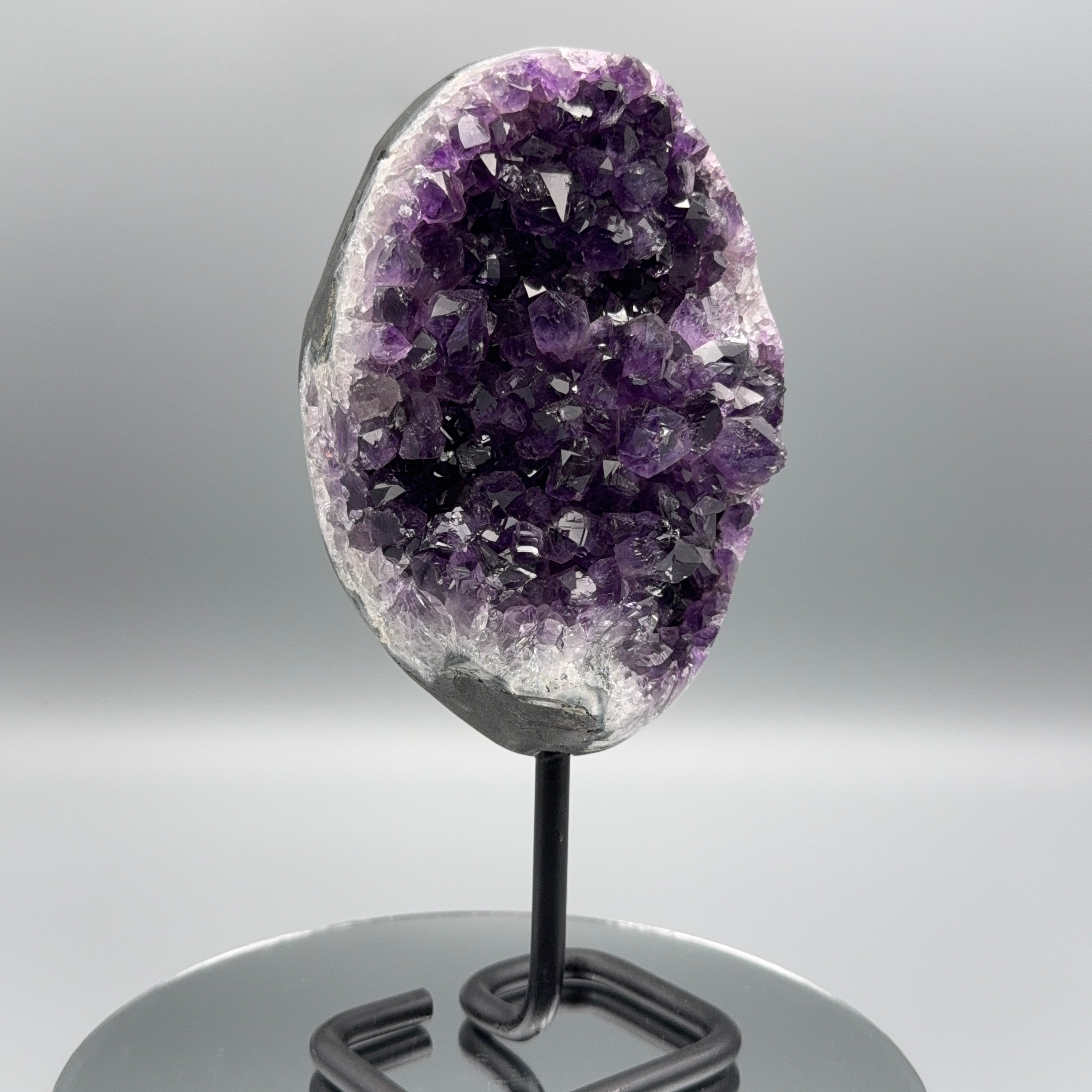 Amethyst auf Ständer