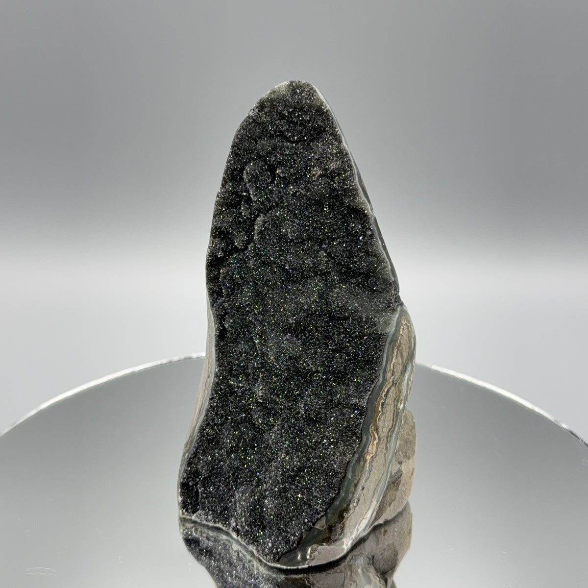 Schwarzer Amethyst Cut Base