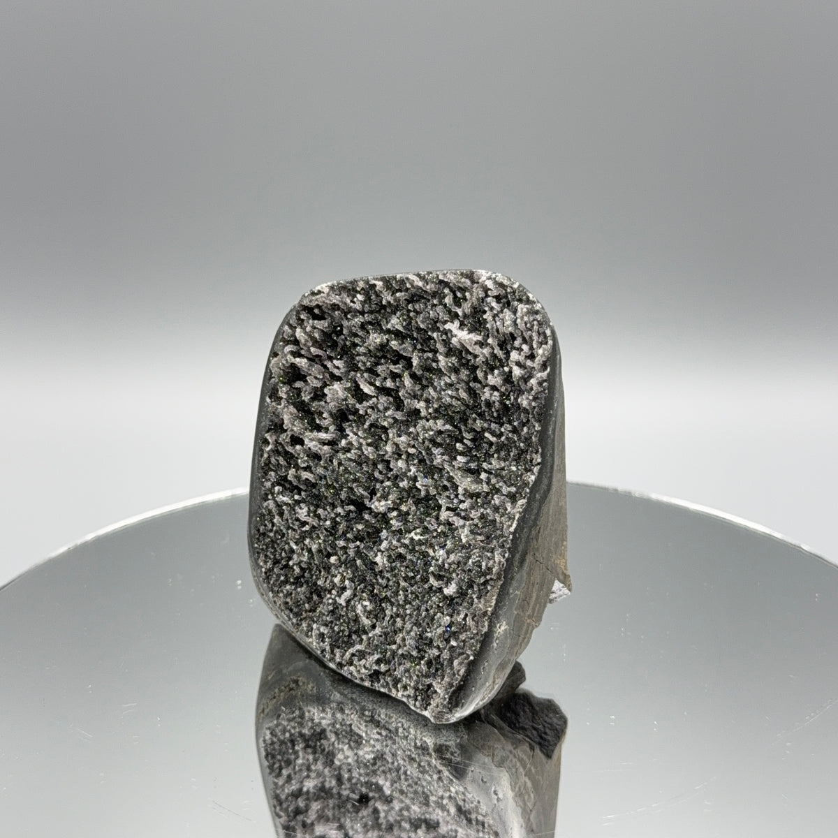Schwarzer Amethyst Cut Base